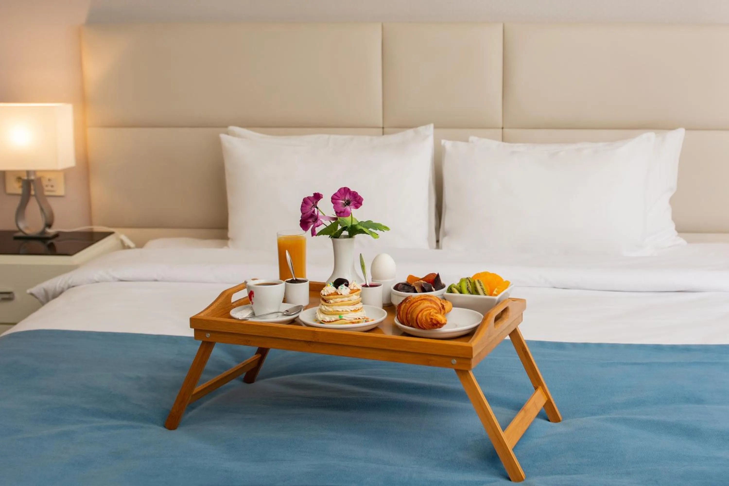 Bed in City Avenue Hotel