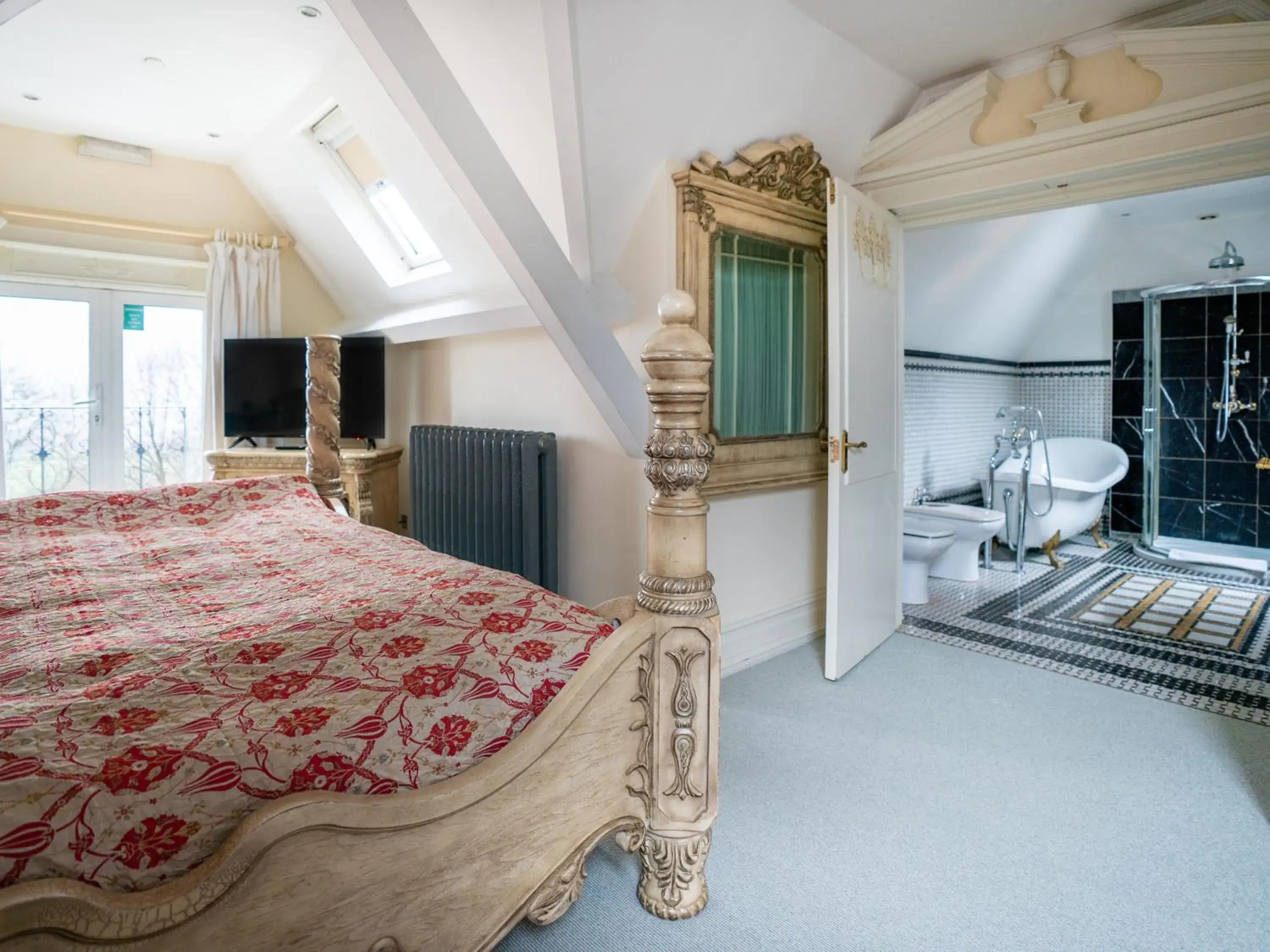 Toilet, Bed in Berwick Lodge