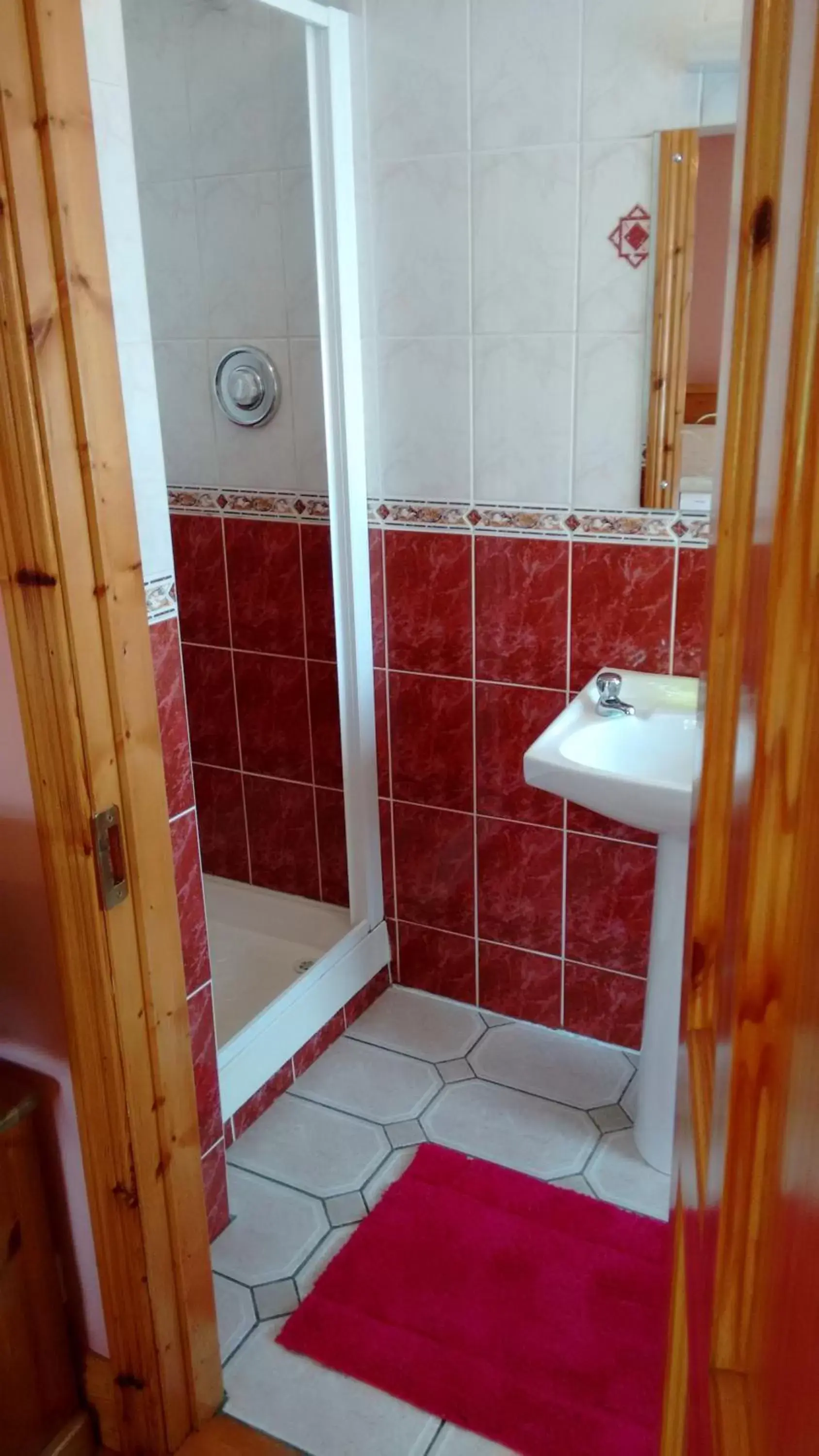 Bathroom in Grannagh Castle House