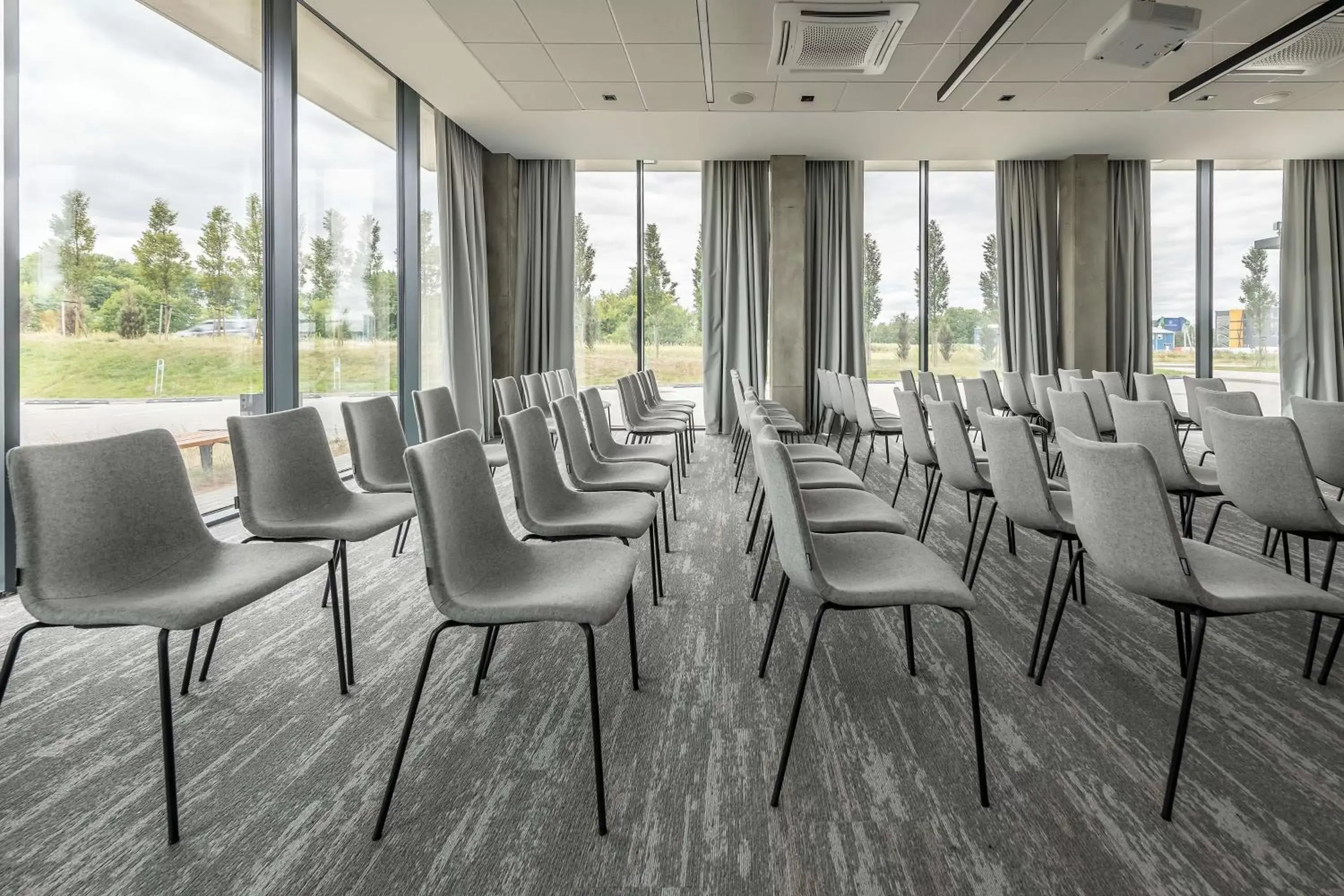 Meeting/conference room in Park Inn by Radisson Vilnius Airport Hotel & Business Centre