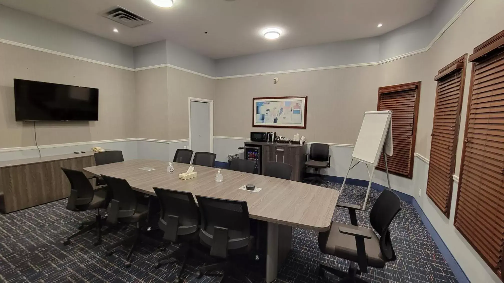 Meeting/conference room in DIVYA SUTRA Riviera Plaza and Conference Centre Calgary Airport