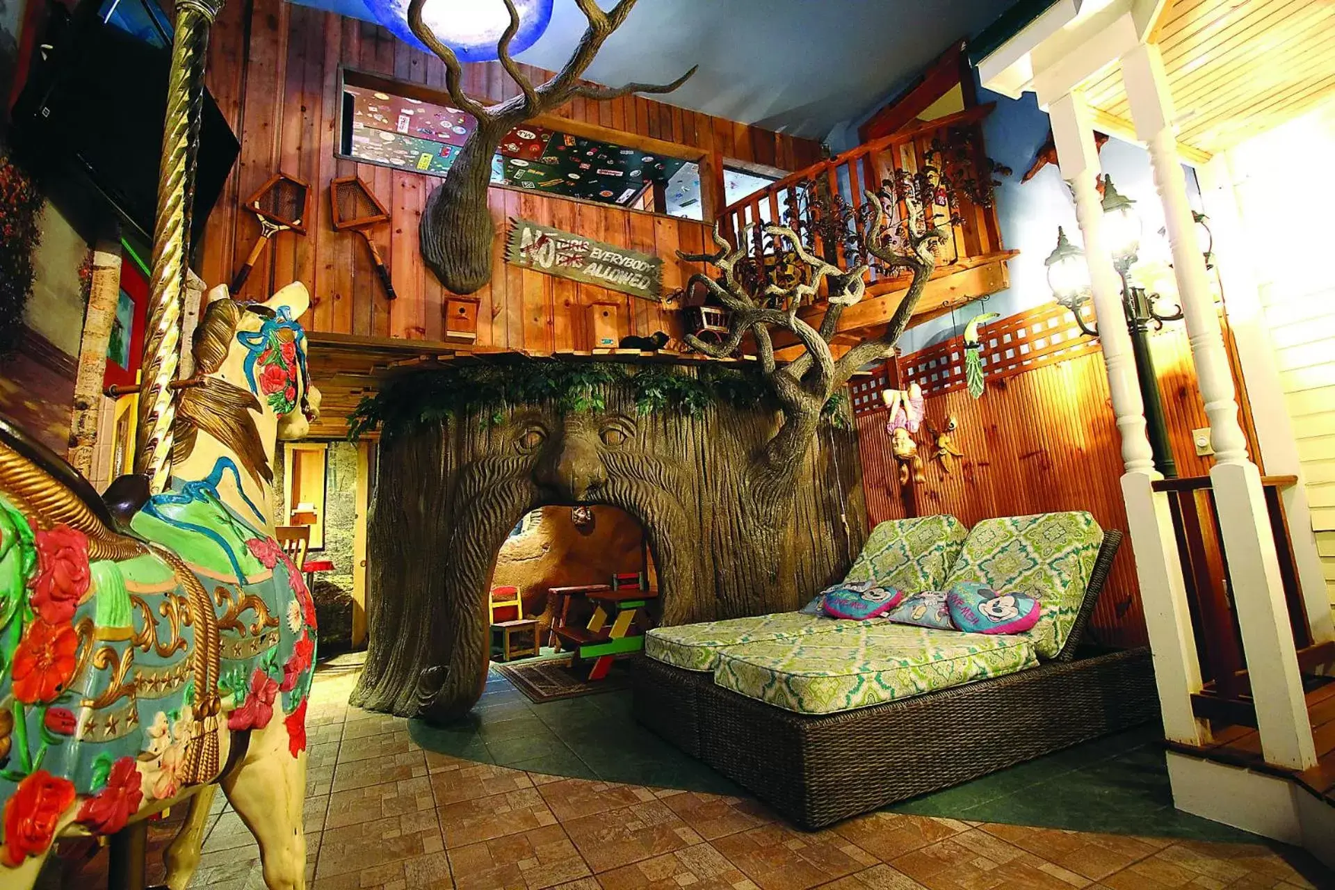 Photo of the whole room in Adventure Suites