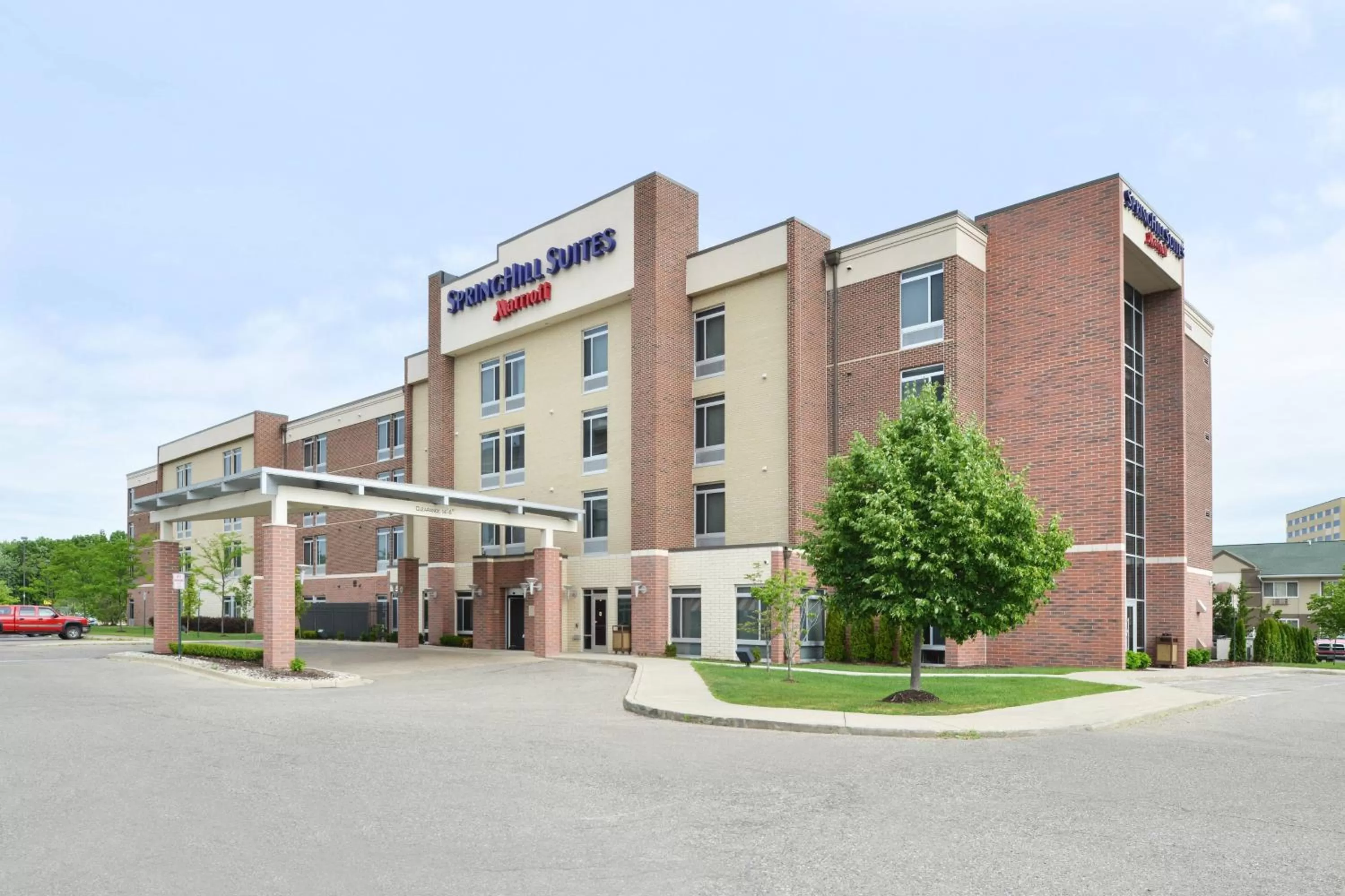 Property building in Springhill Suites by Marriott Detroit Metro Airport Romulus
