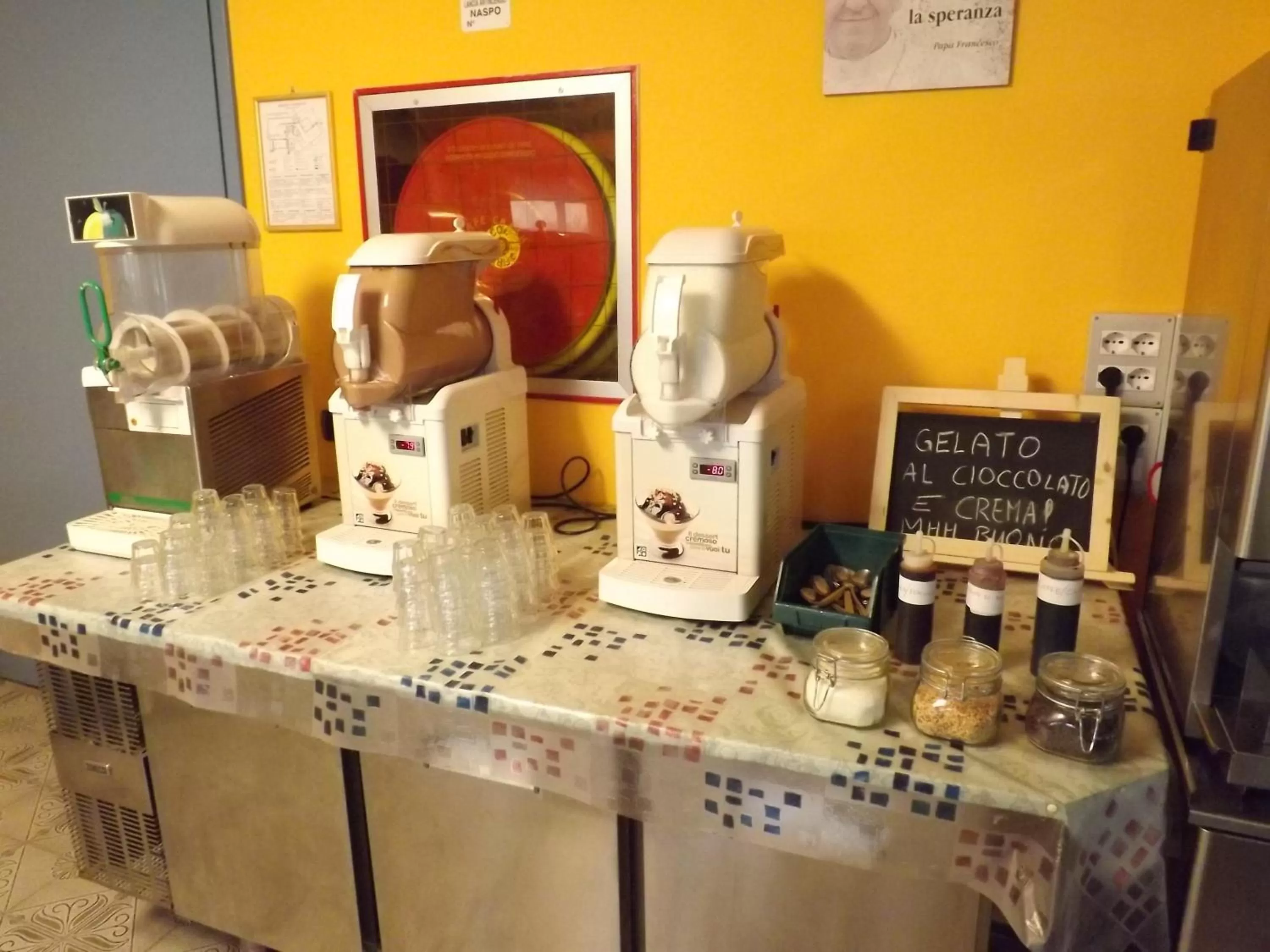 Restaurant/places to eat in Hotel Villa Claudia