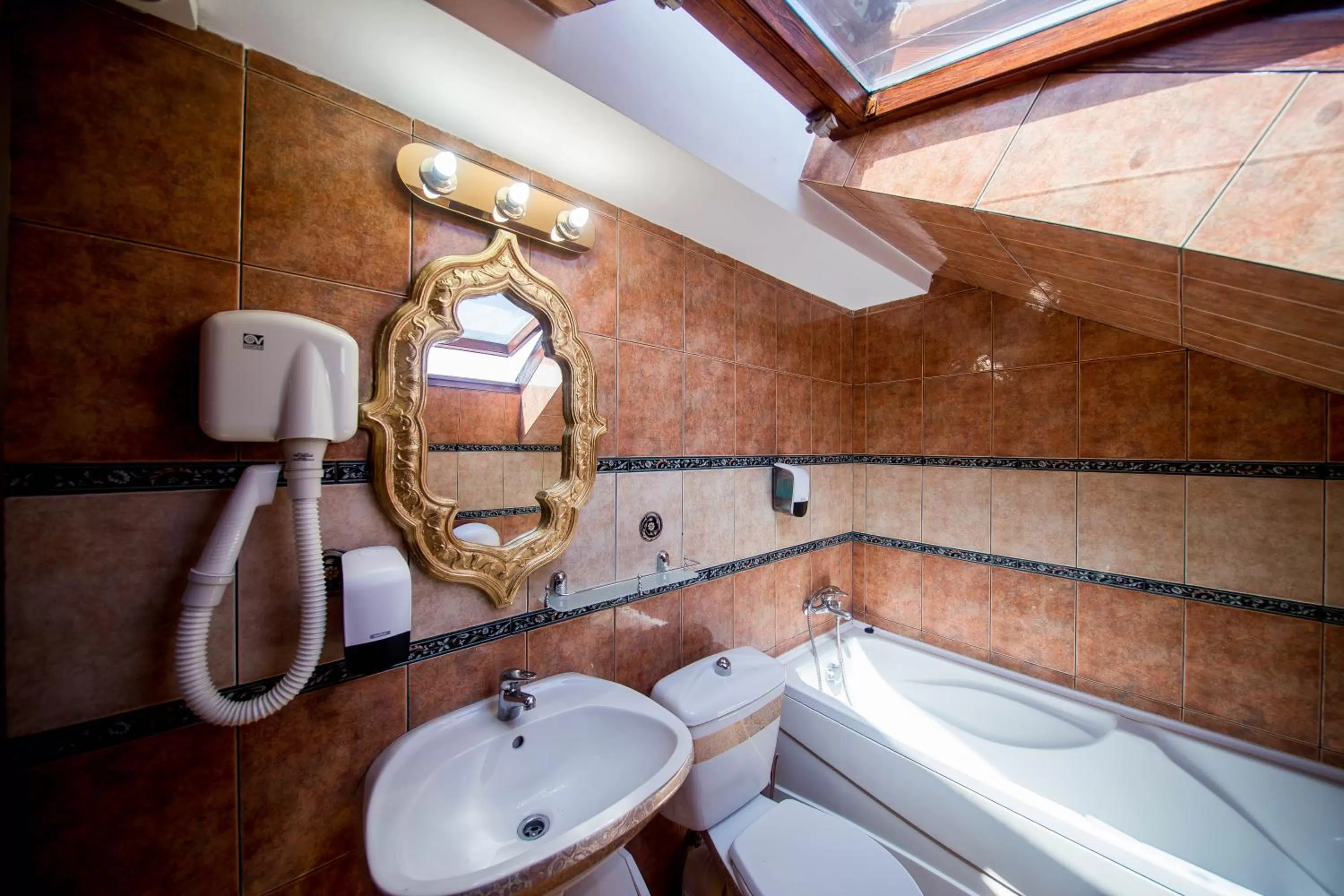 Bathroom in Hotel Darosy