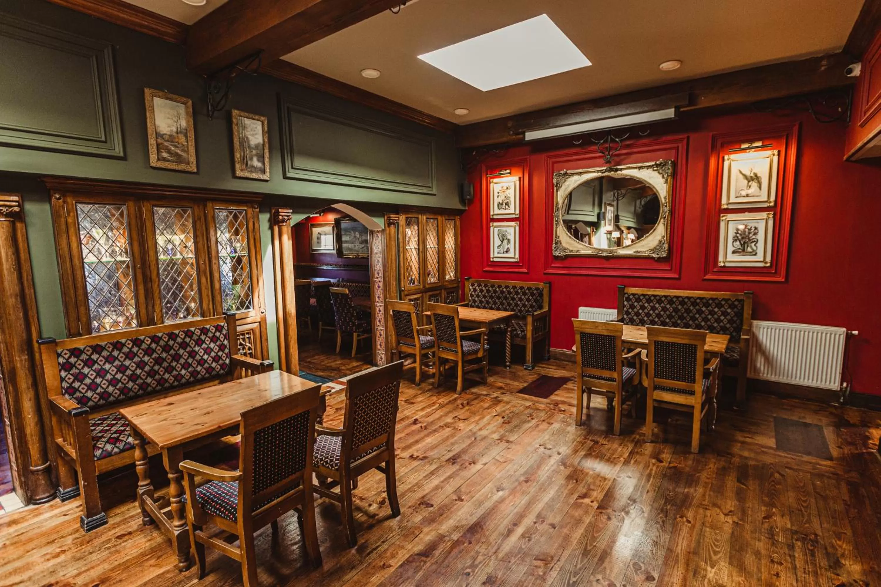 Restaurant/places to eat in Hamlet Court Hotel