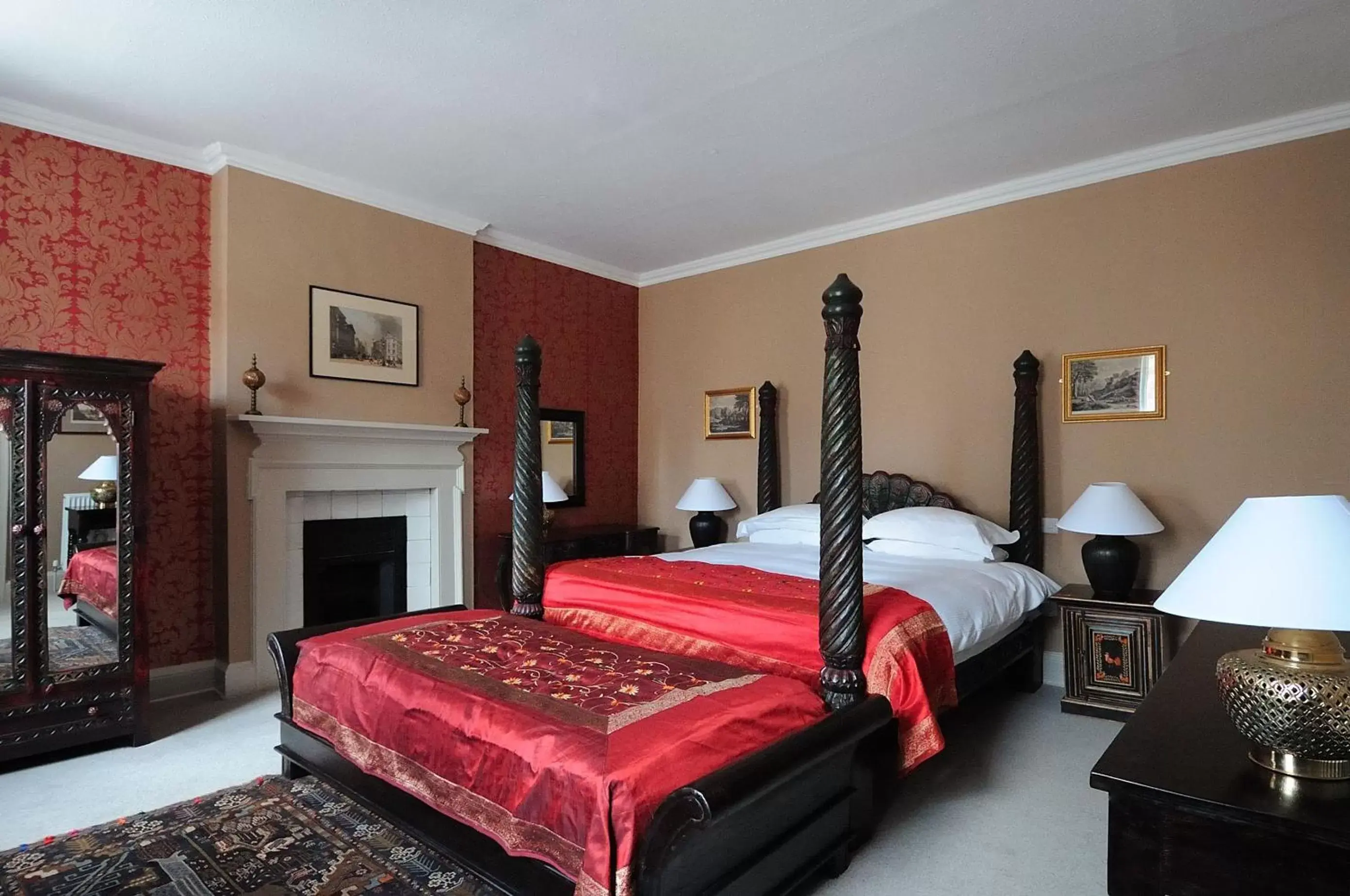 Bedroom, Bed in The William Cecil