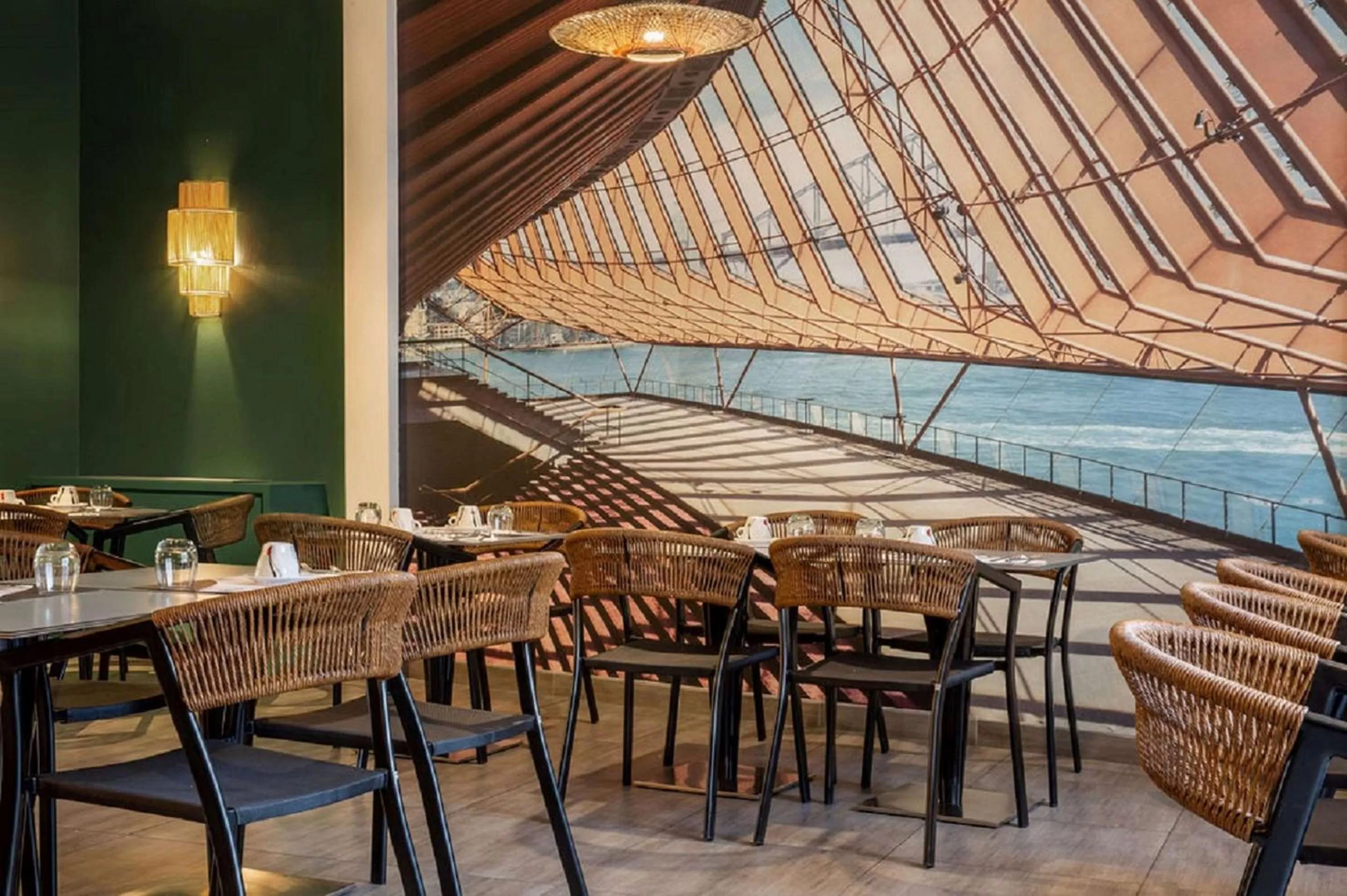 Restaurant/places to eat in Best Western Plus Hôtel Belfort Centre Gare