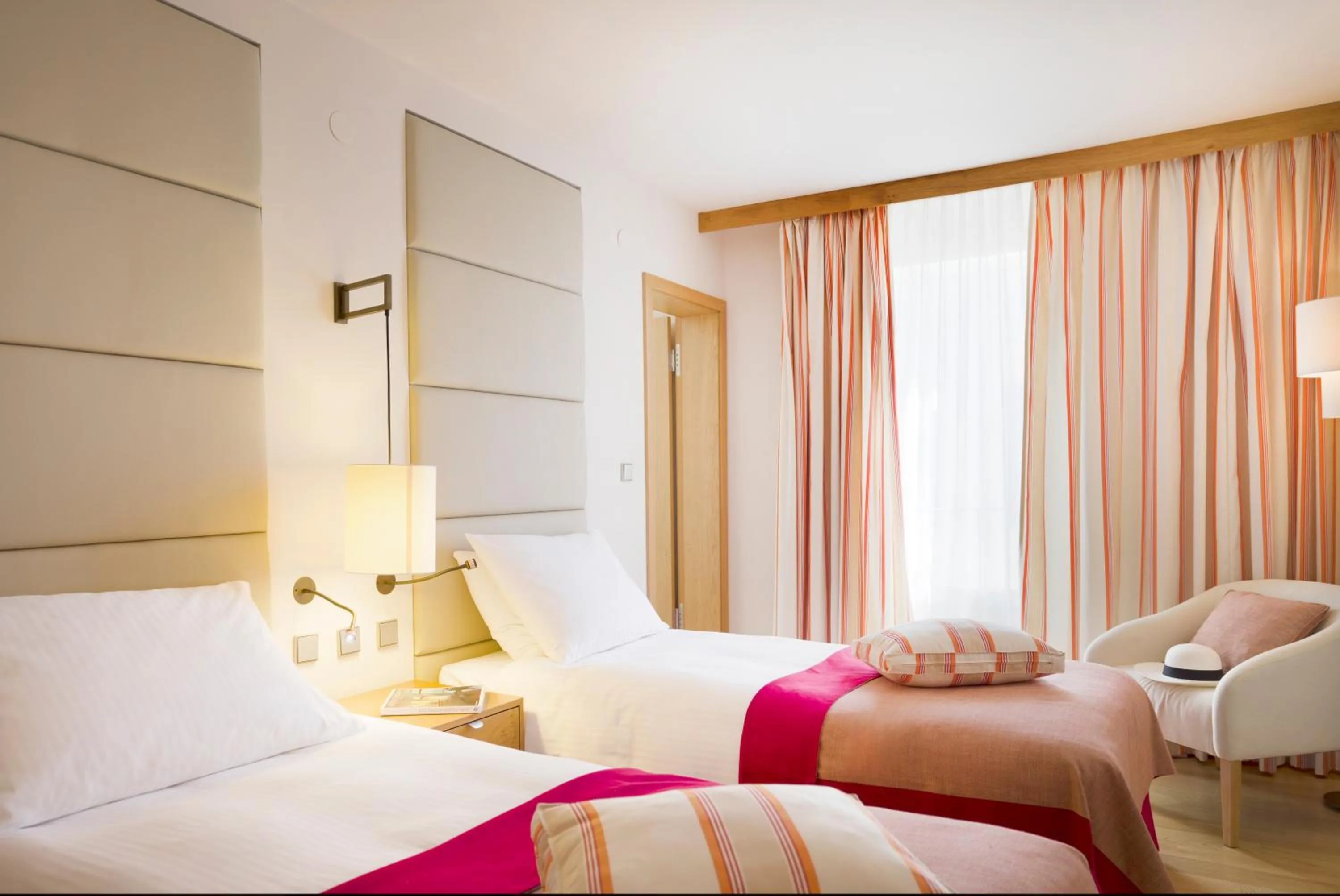 Bed in Sun Gardens Dubrovnik