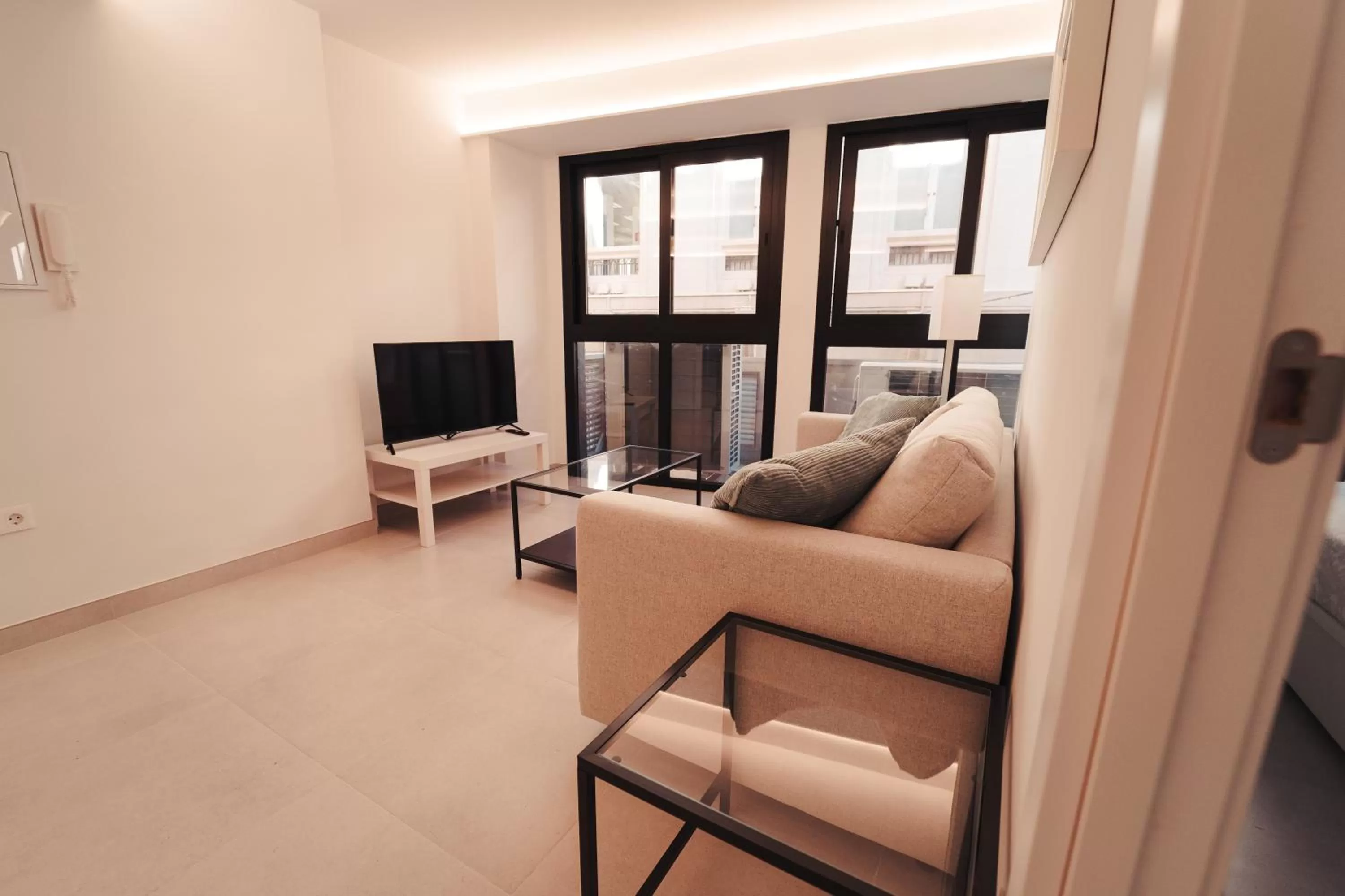 Living room, Seating Area in Palm Suites