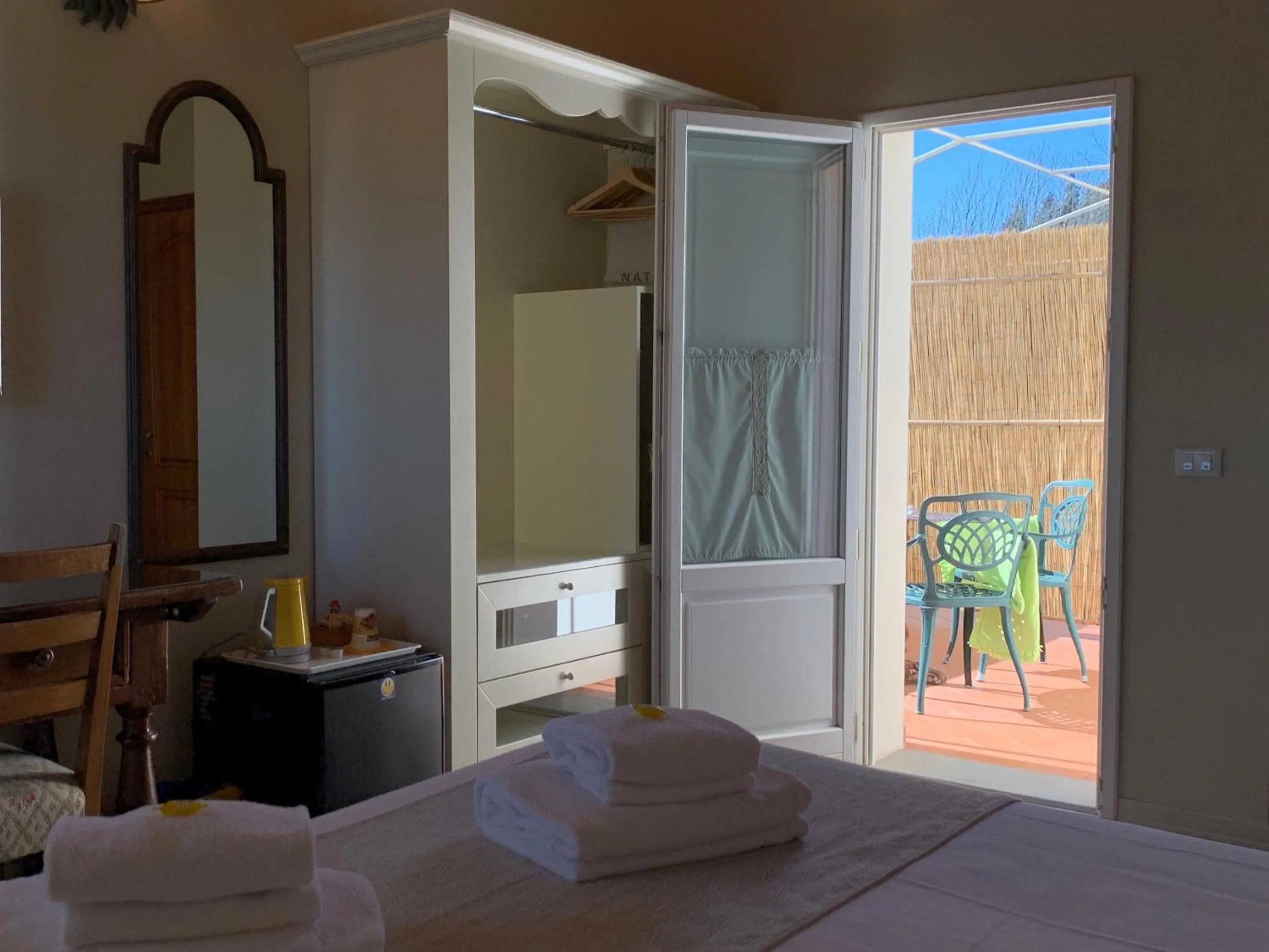 Bedroom, Bed in Hotel David