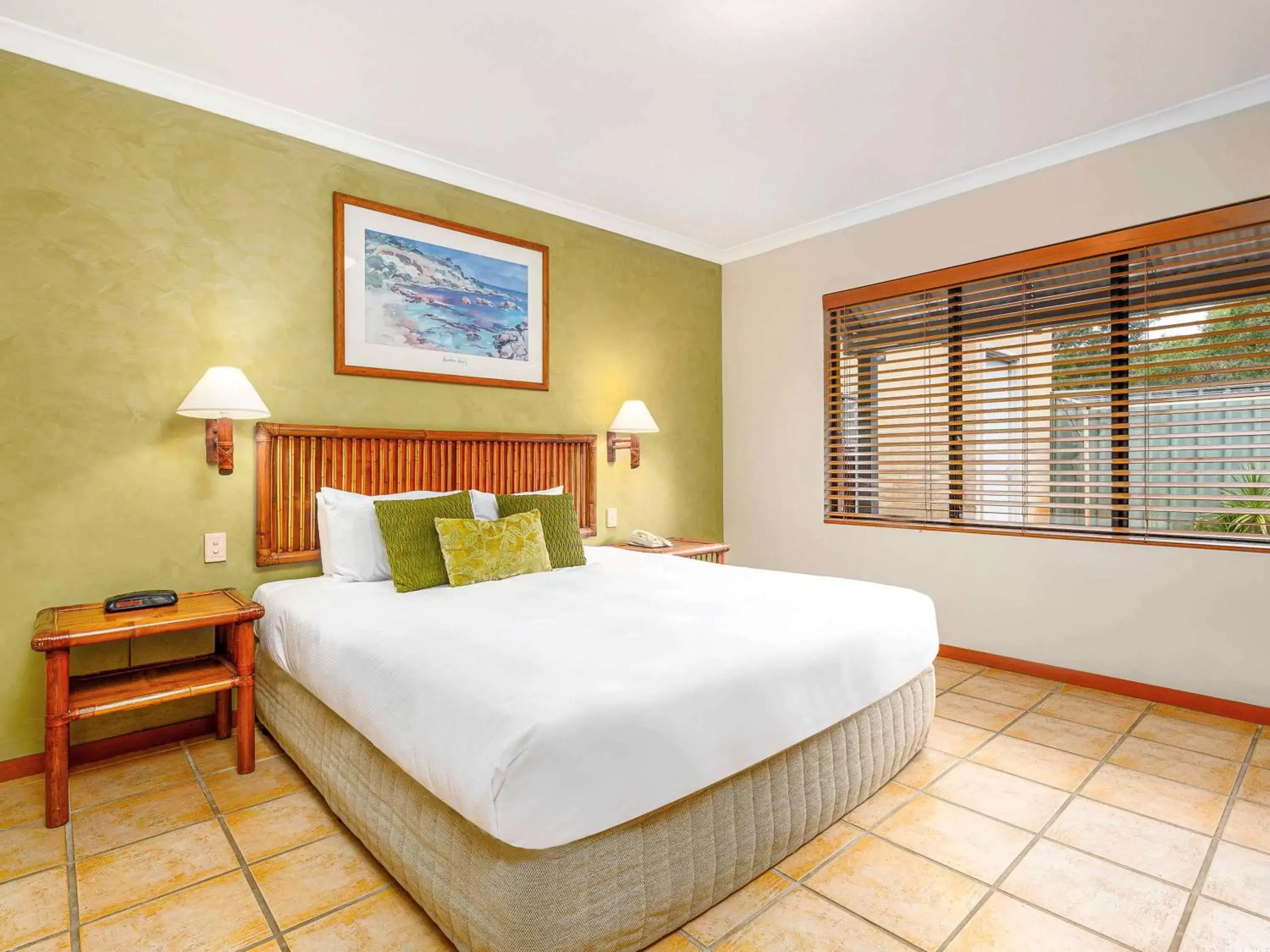 Photo of the whole room, Bed in The Sebel Busselton