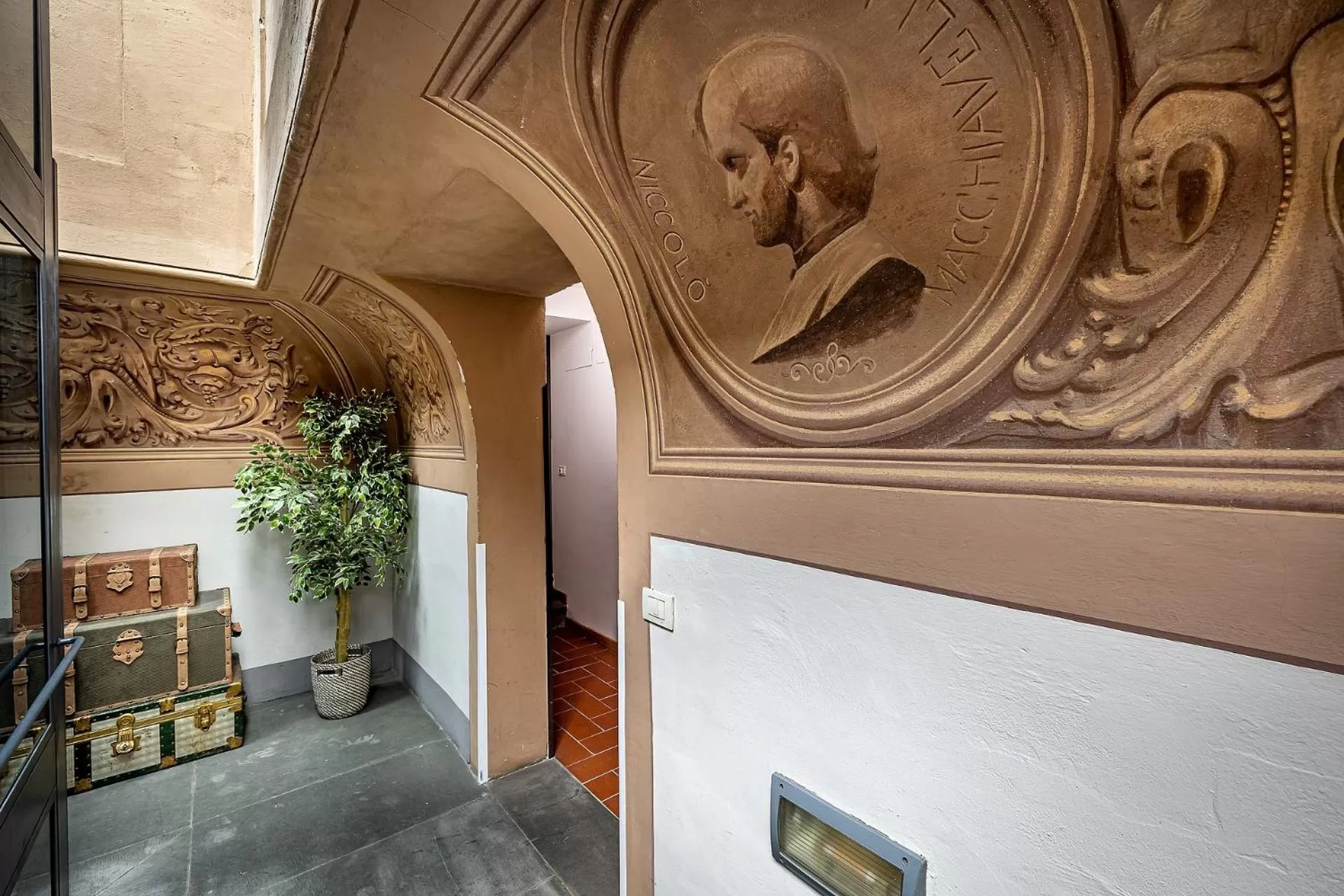 Decorative detail in Martelli 6 Suite & Apartments