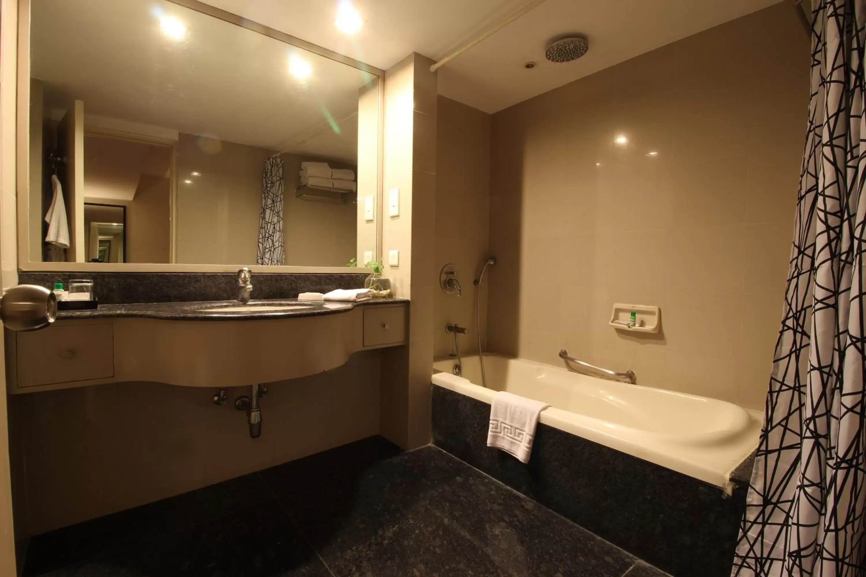 Bathroom in Hotel Minerva Grand Secunderabad