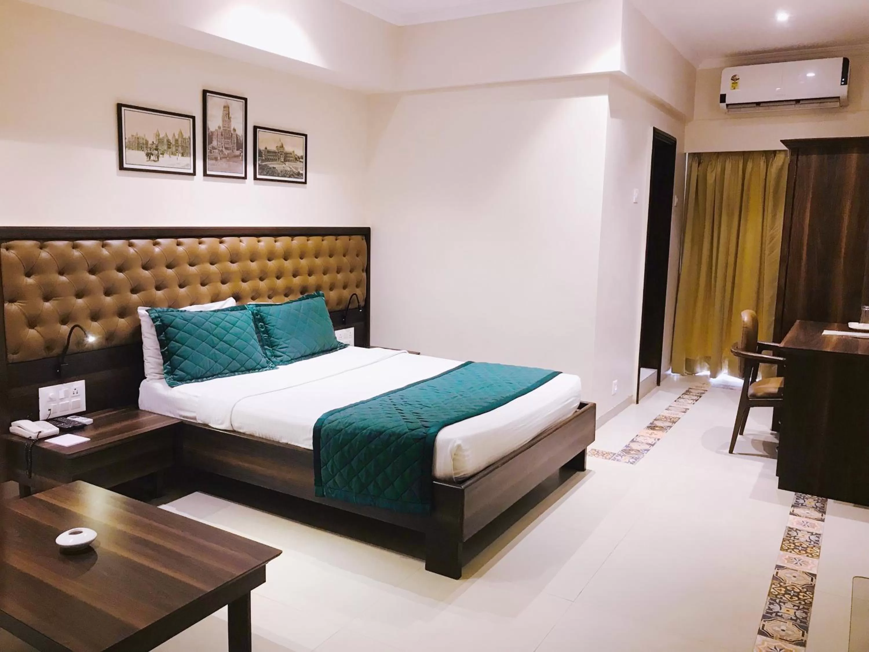 Bed in West End Hotel Opp Bombay Hospital