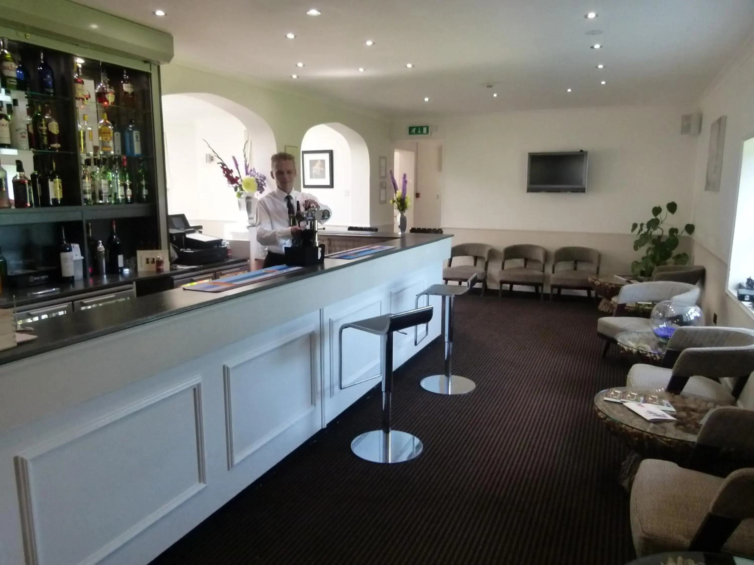 Lounge or bar in Beachcombers Hotel Lounge or bar in Beachcombers Hotel
