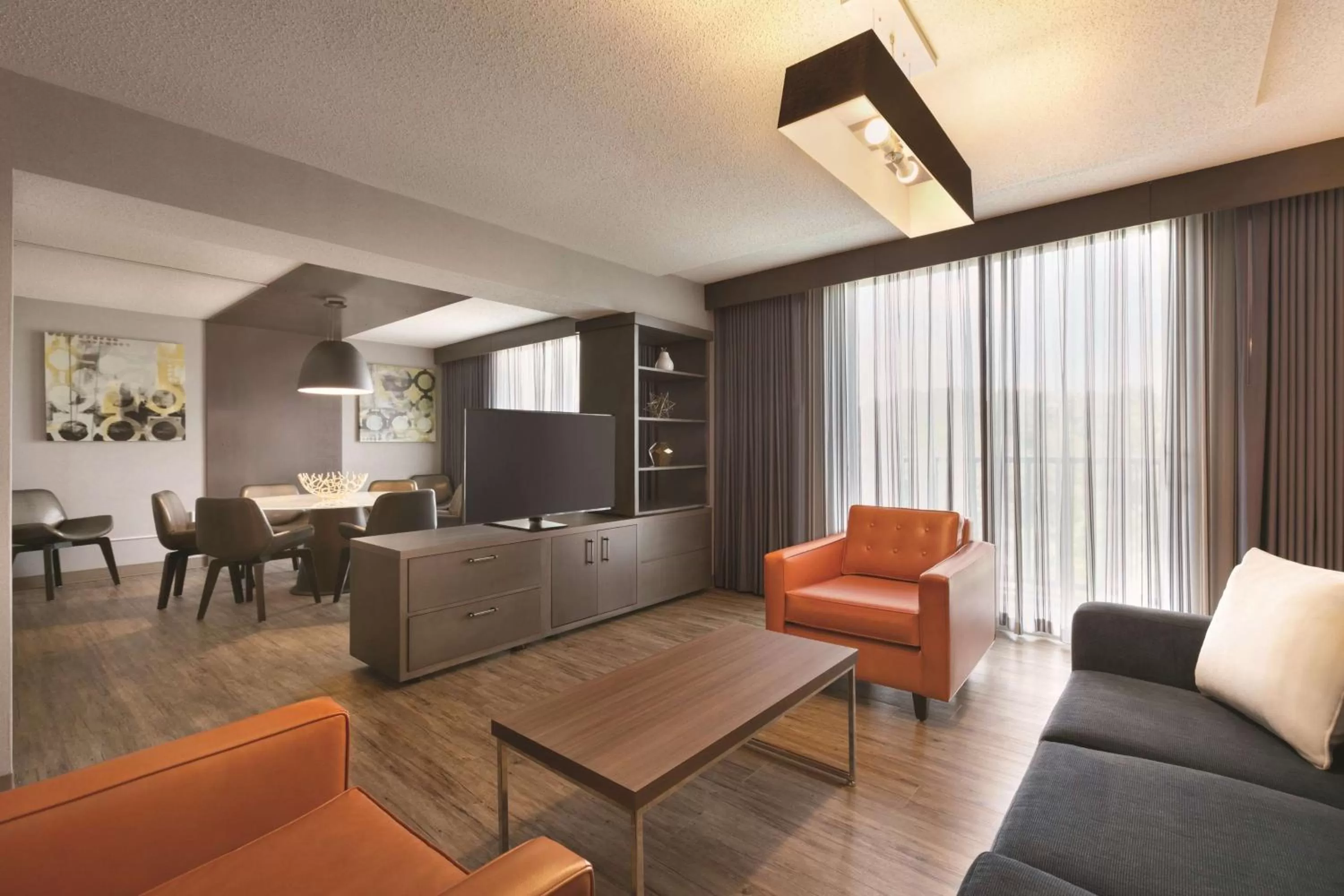 Photo of the whole room in Embassy Suites by Hilton Richmond