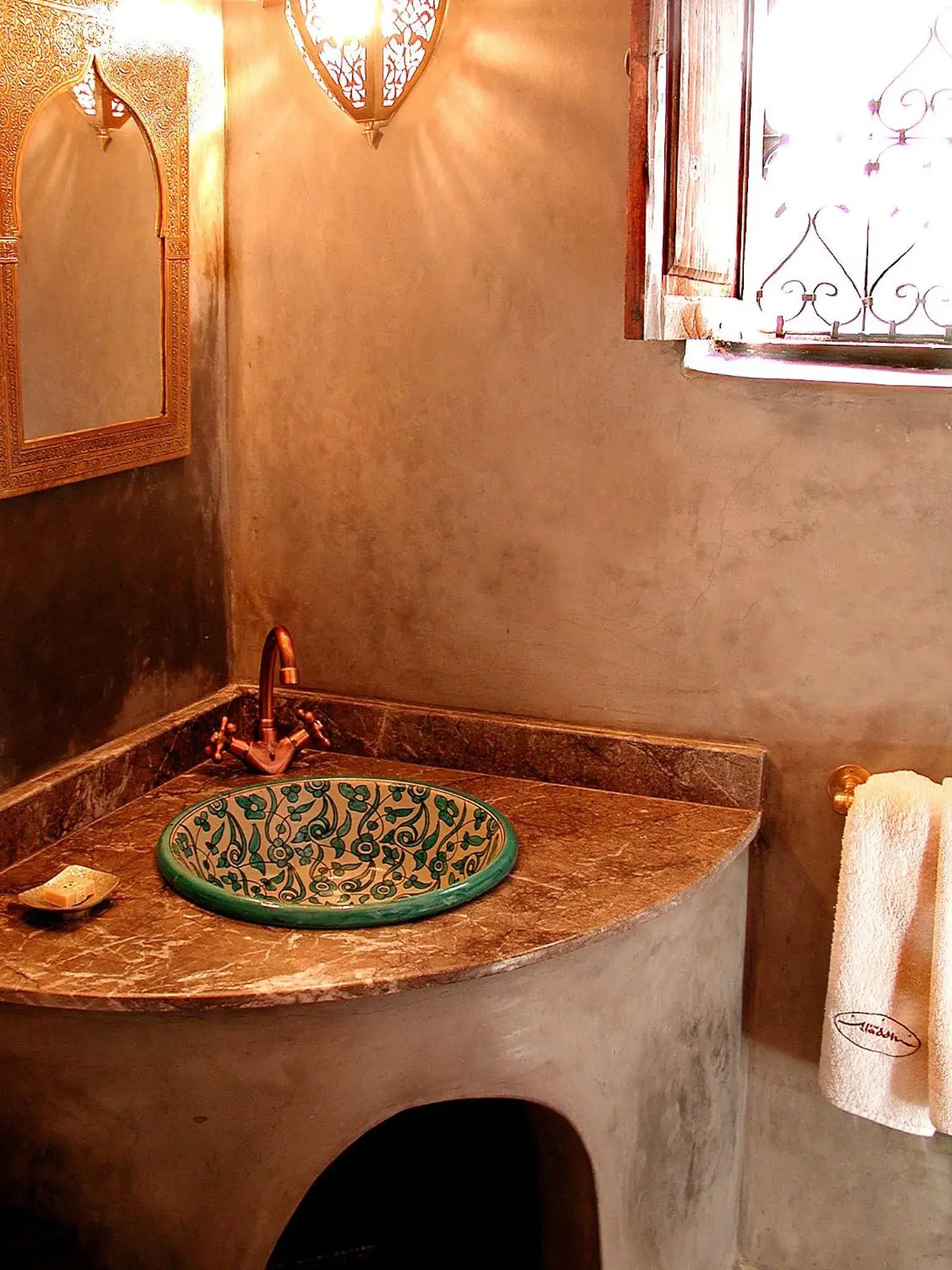 Toilet, Bathroom in Riad Aladdin