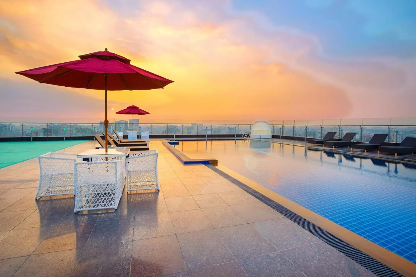 Swimming pool in Holiday Inn Dhaka City Centre by IHG