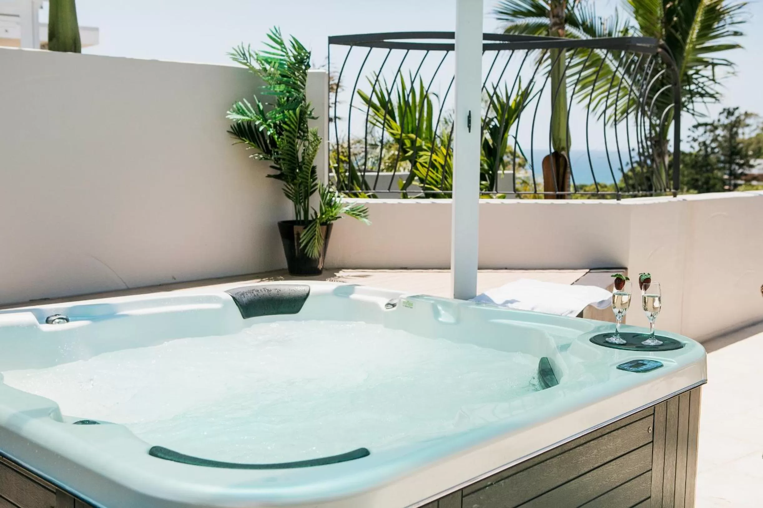 Hot Tub in Noosa Blue Resort