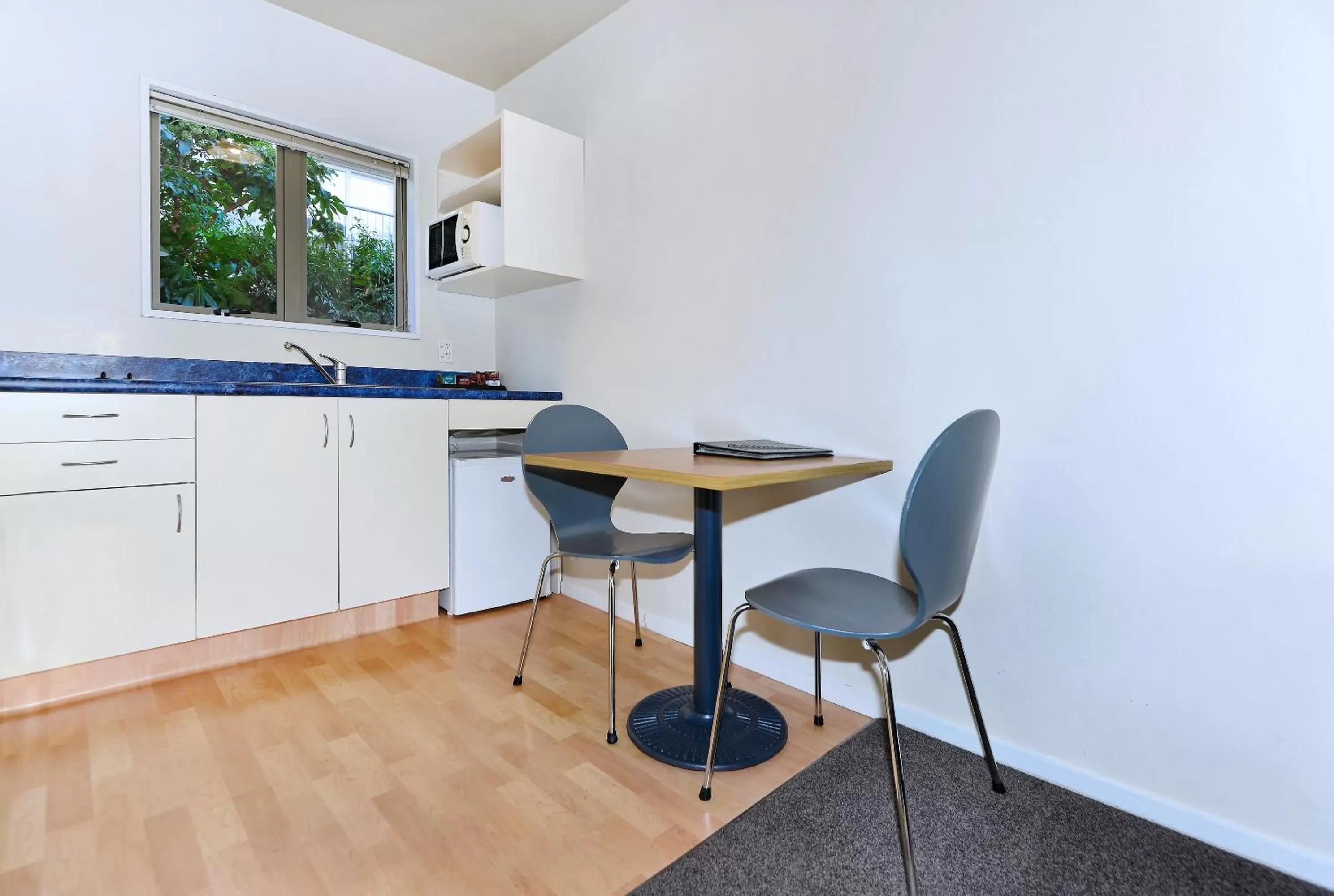 Kitchen or kitchenette in Arena Motel