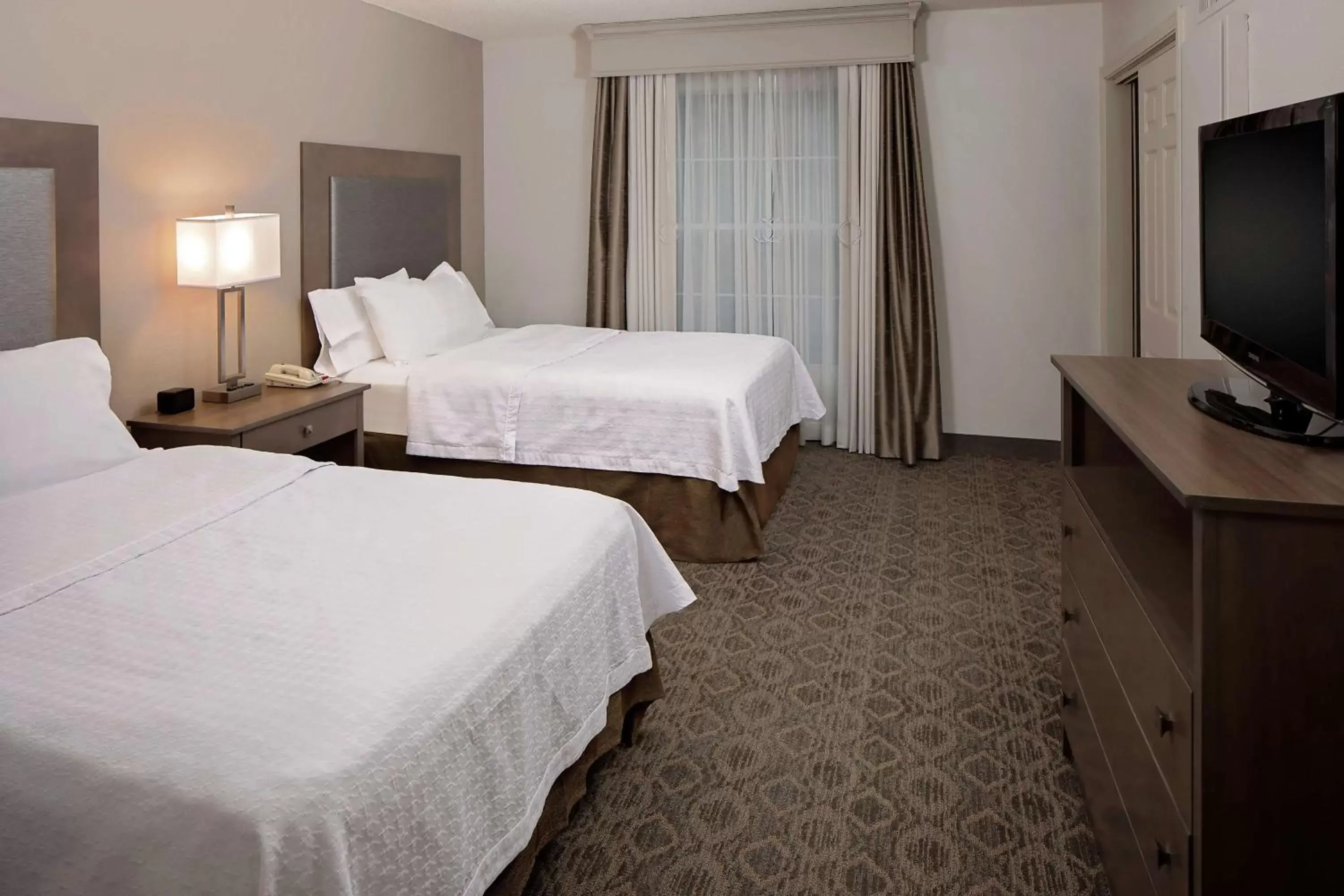 Bed in Homewood Suites by Hilton - Boston/Billerica-Bedford