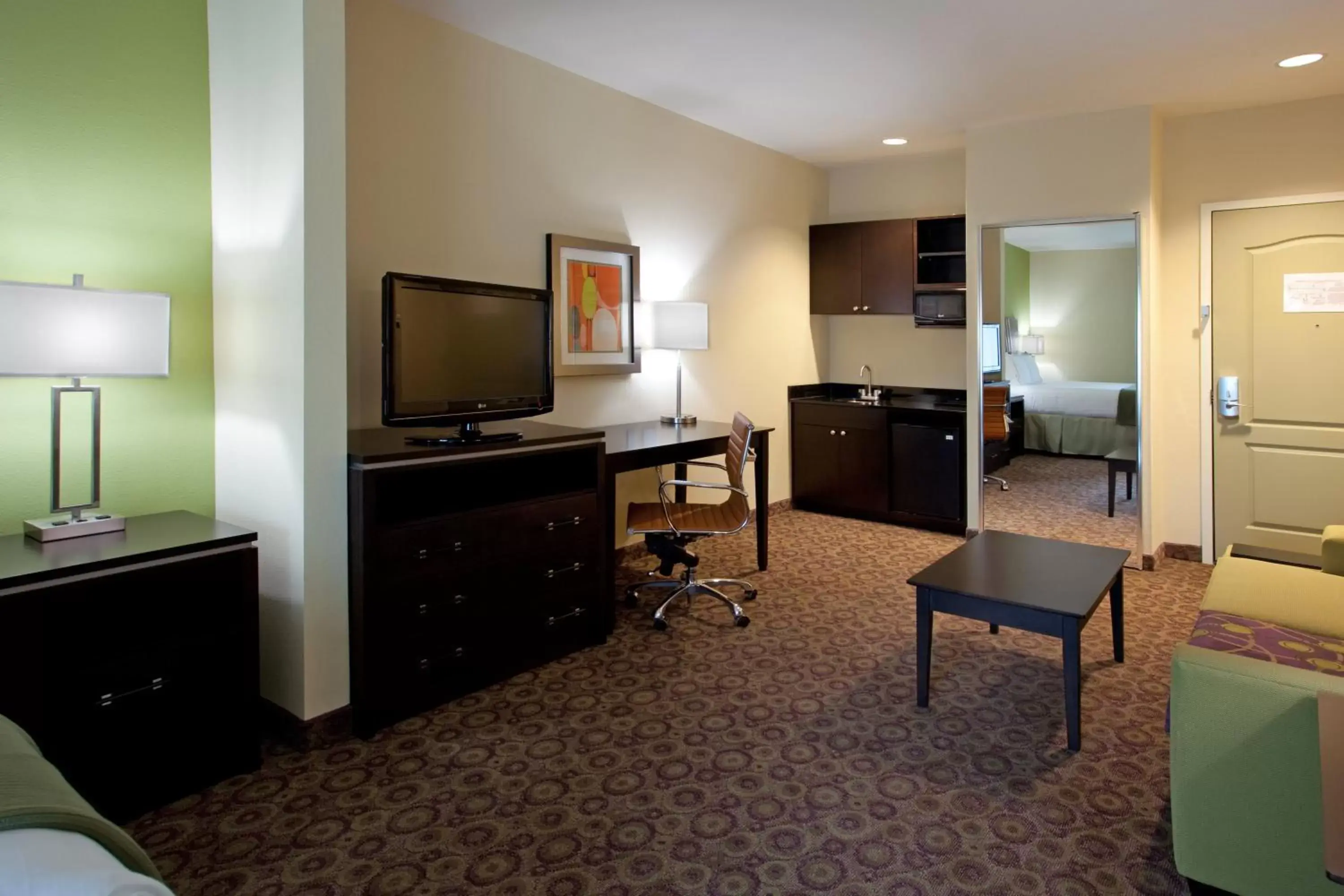 Photo of the whole room, TV/Entertainment Center in Holiday Inn Express Hotel & Suites Clemson - University Area, an IHG Hotel