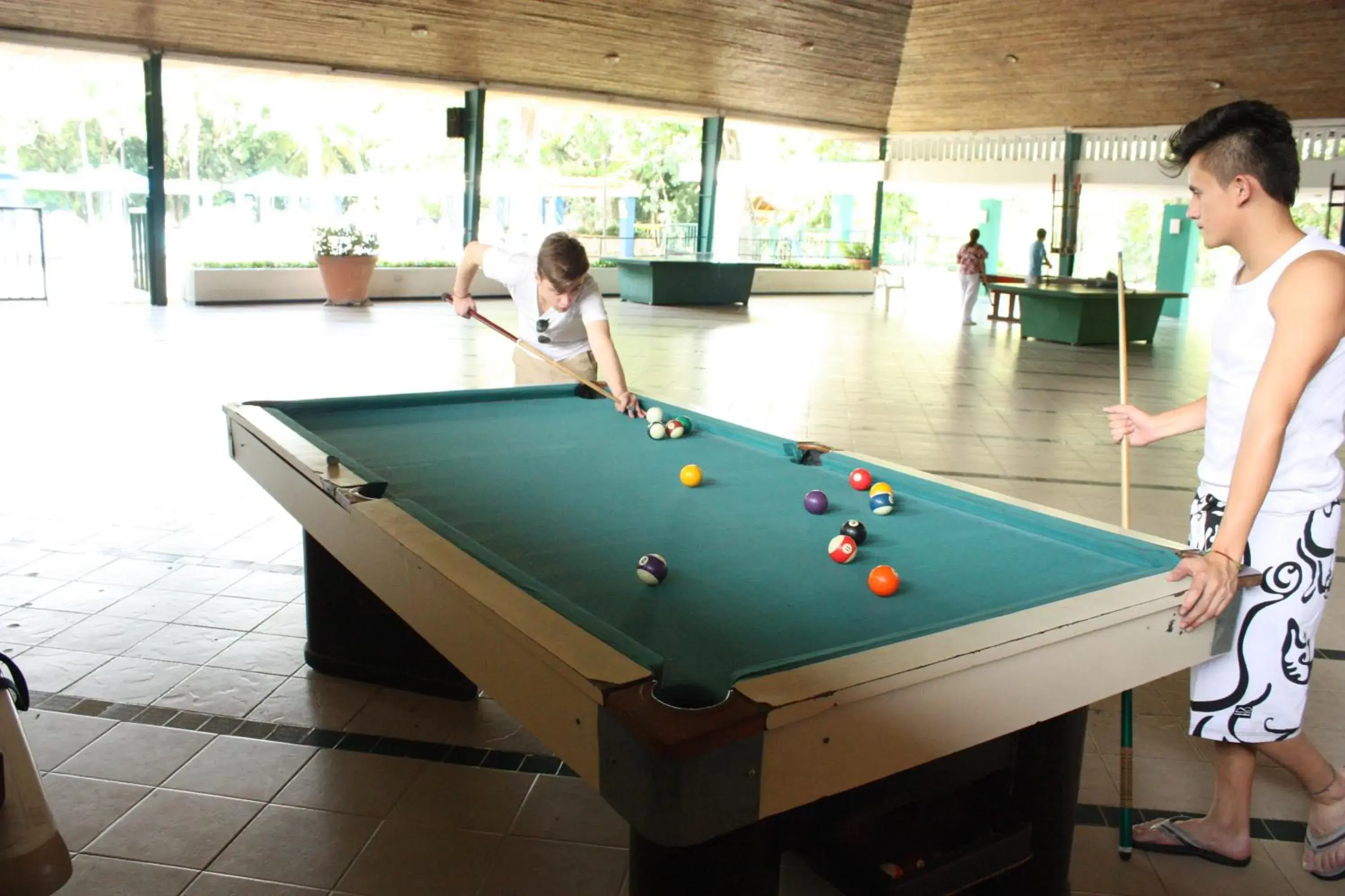 Billiards in Hotel Guadaira Resort