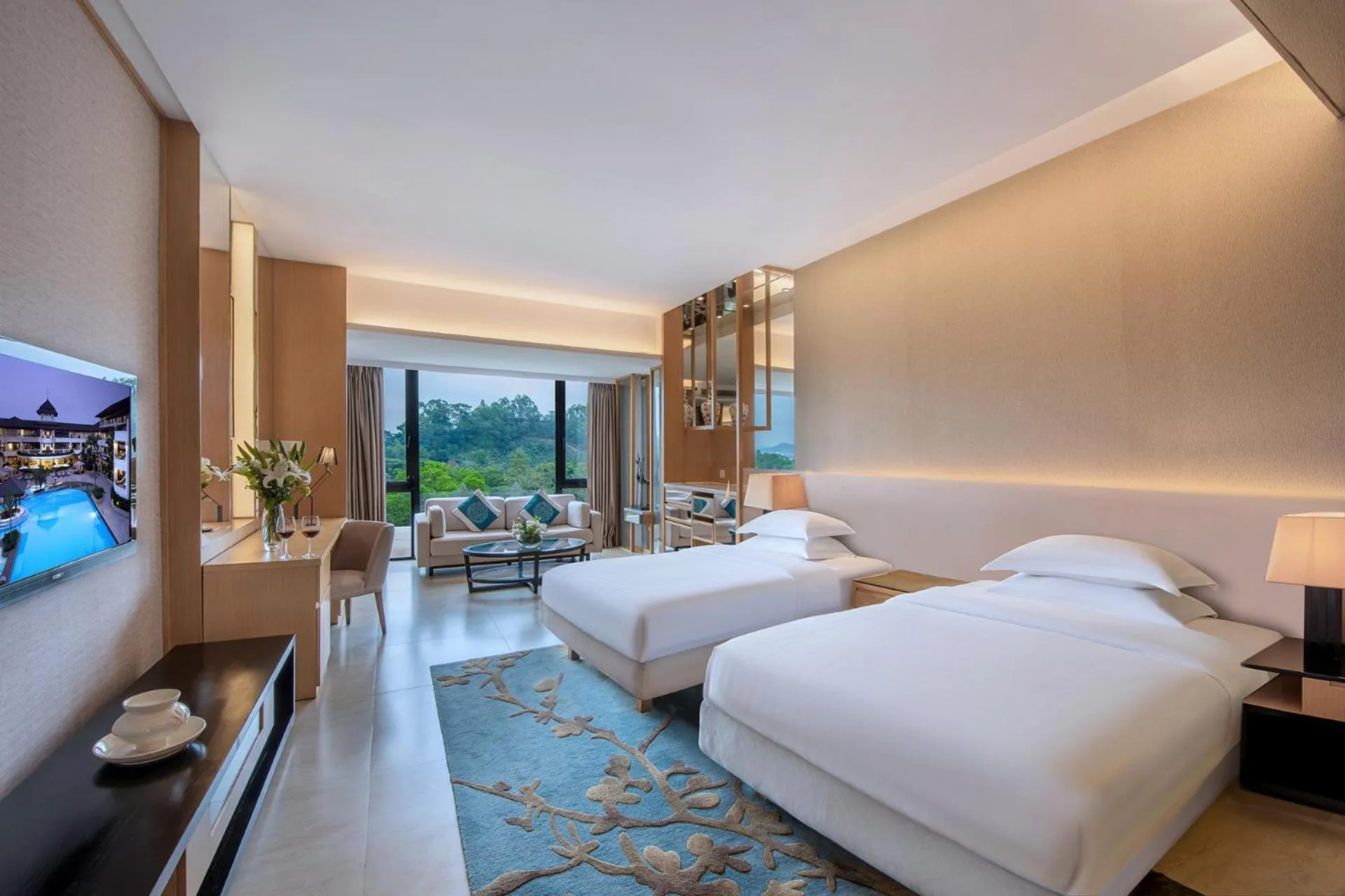 Photo of the whole room, Bed in Mission Hills Hotel Resorts Shenzhen