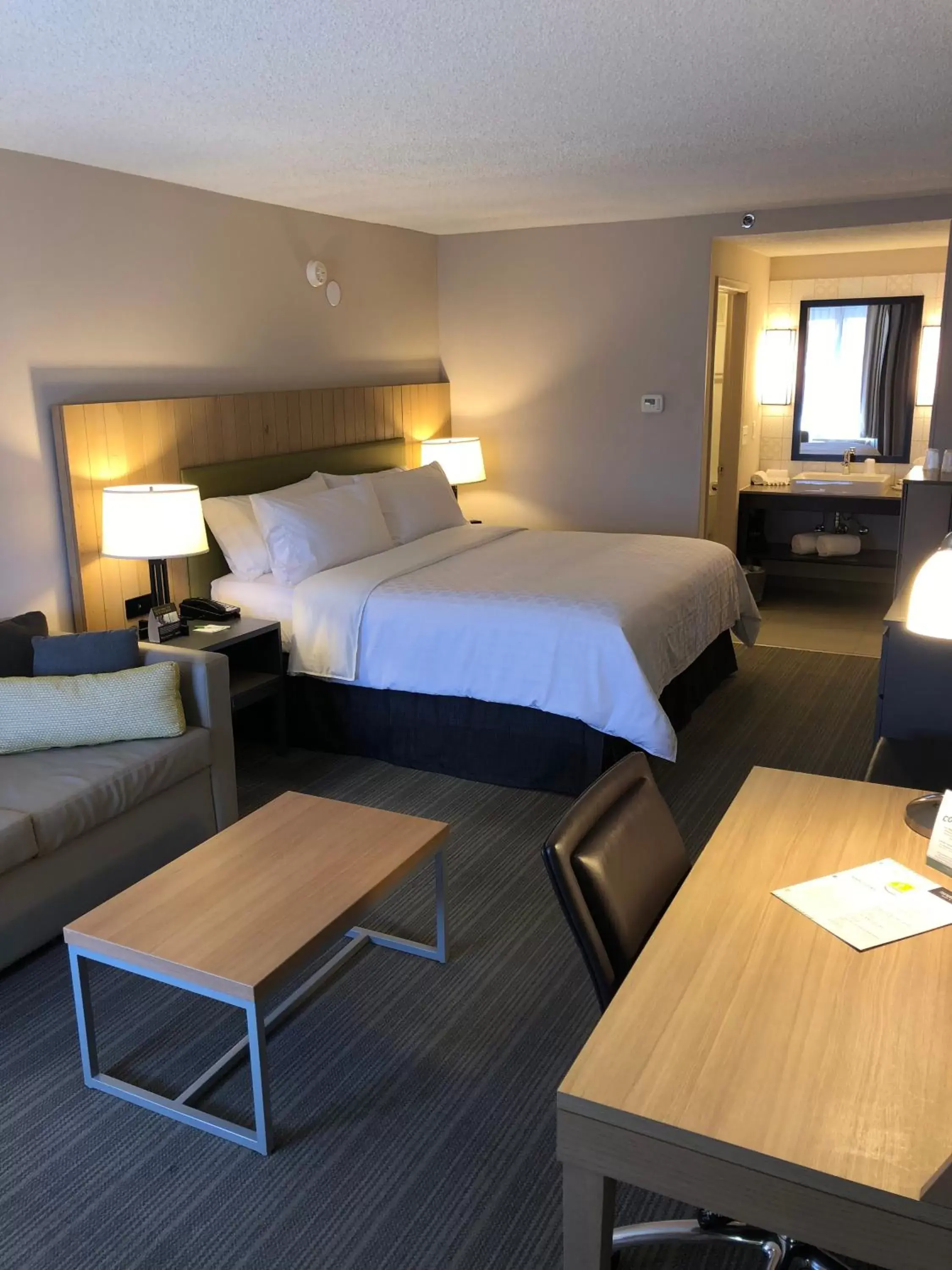 Bed in Holiday Inn El Paso West – Sunland Park, an IHG Hotel