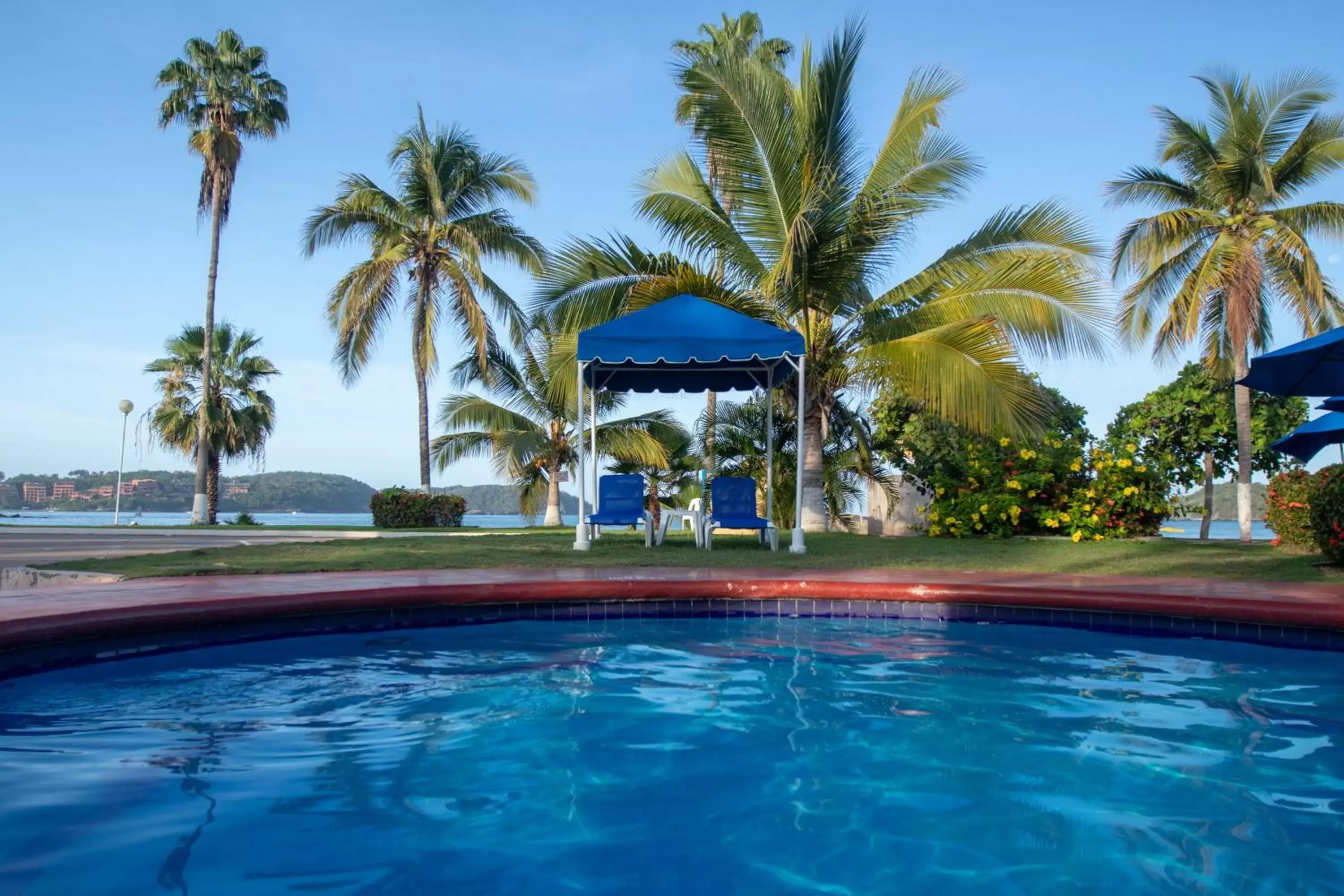 Swimming Pool in Qualton Club Ixtapa All Inclusive