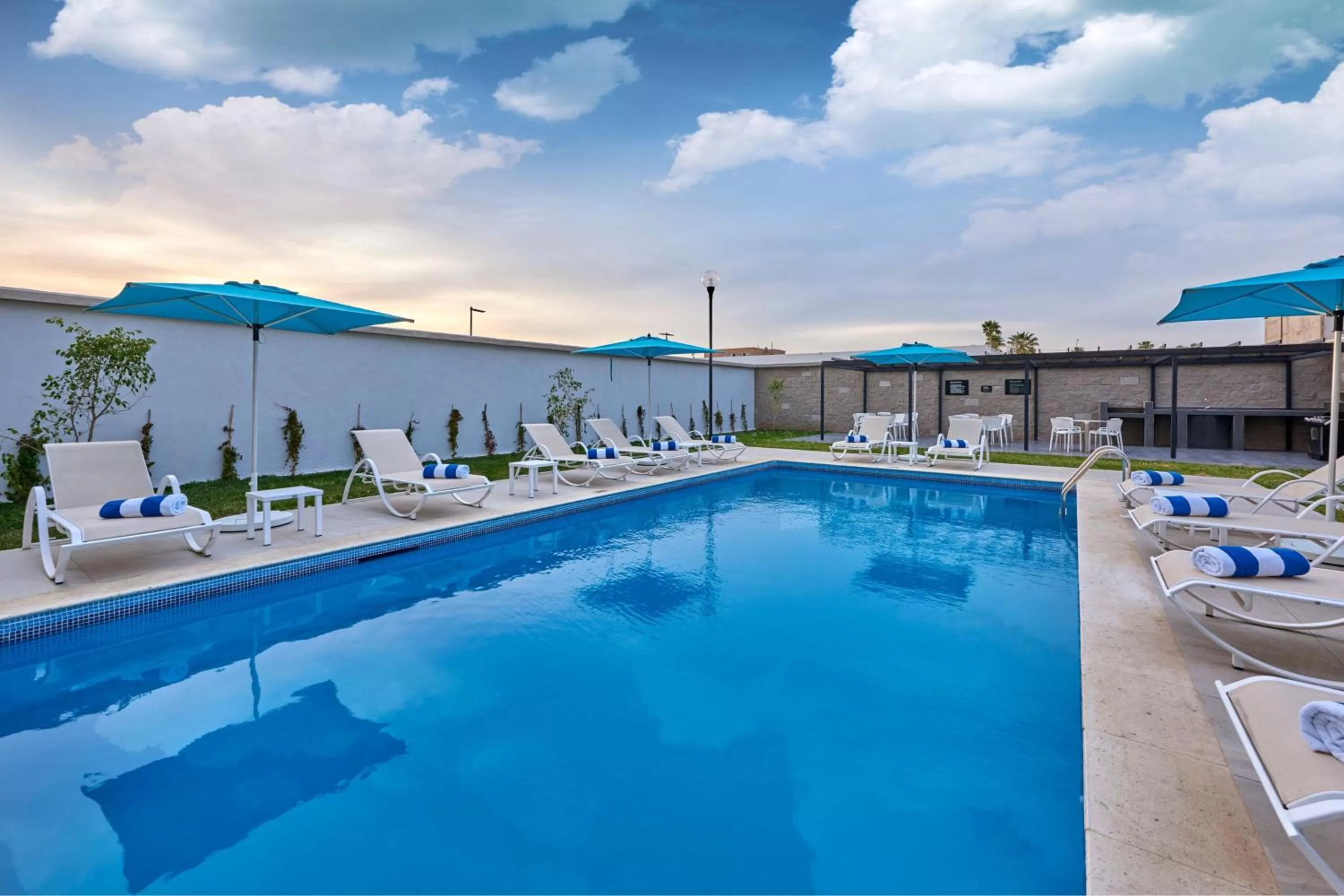 Swimming pool in City Express by Marriott Ensenada