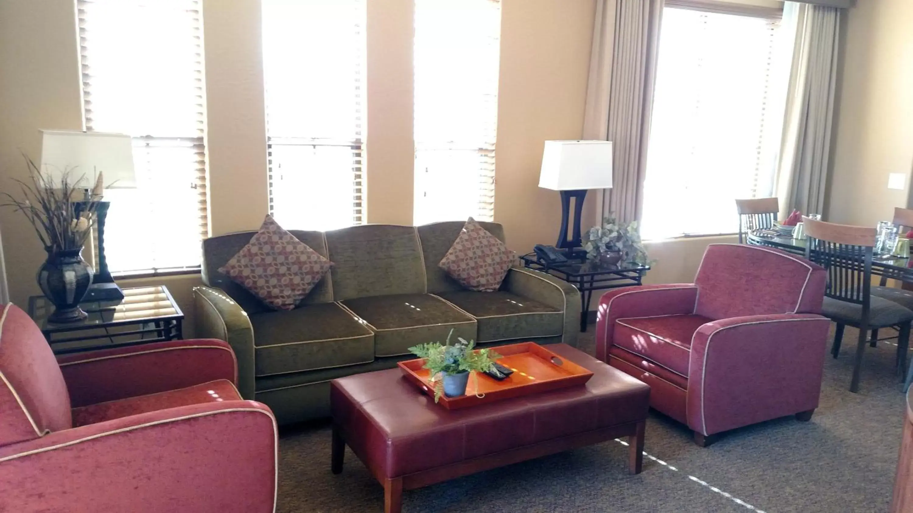 Living room, Seating Area in Highlands Resort at Verde Ridge