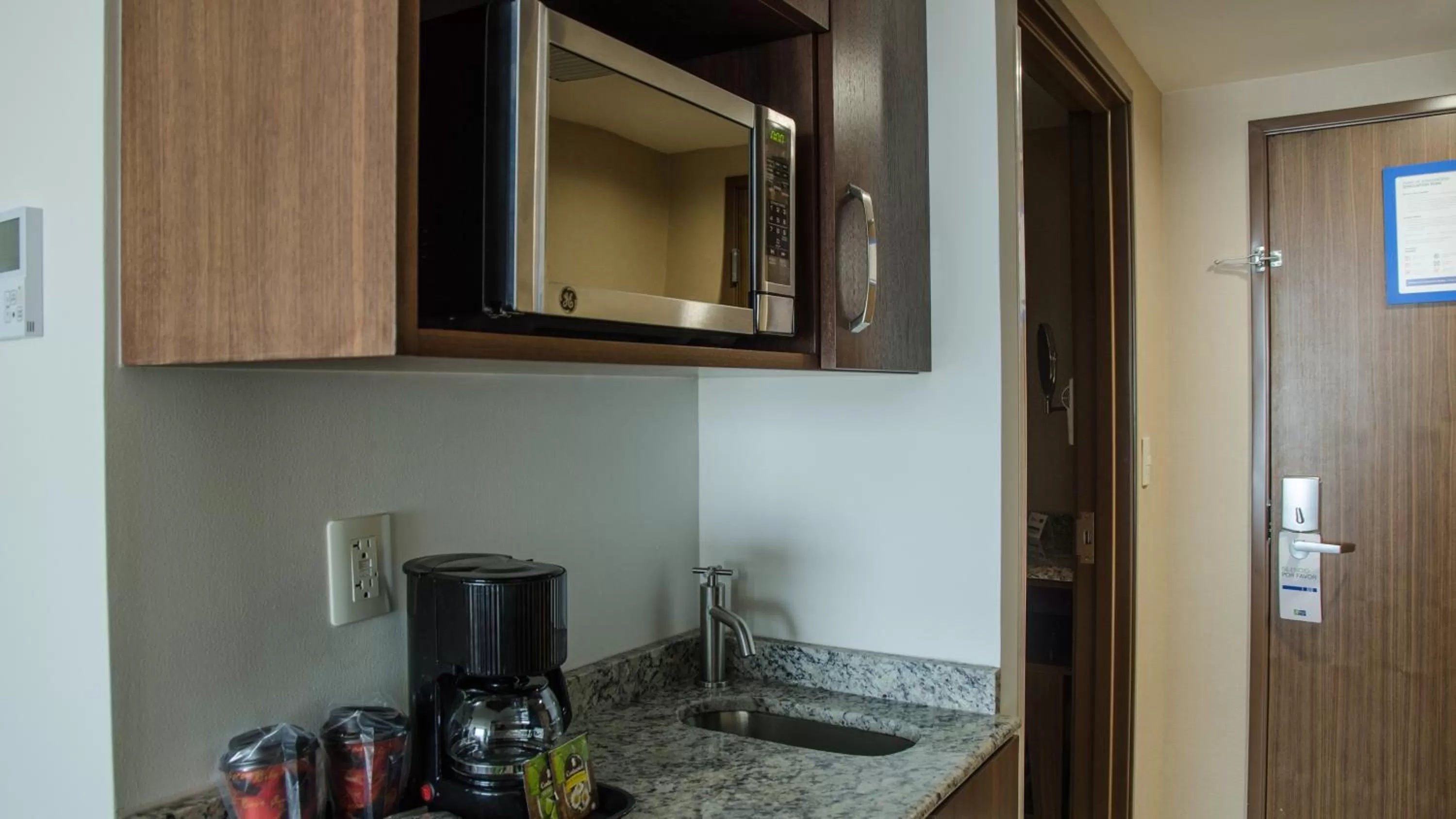 Bedroom in Holiday Inn Express and Suites Celaya by IHG