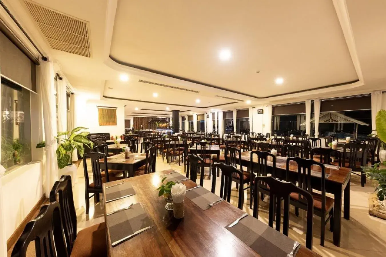 Restaurant/Places to Eat in Khemara Angkor Hotel & Spa