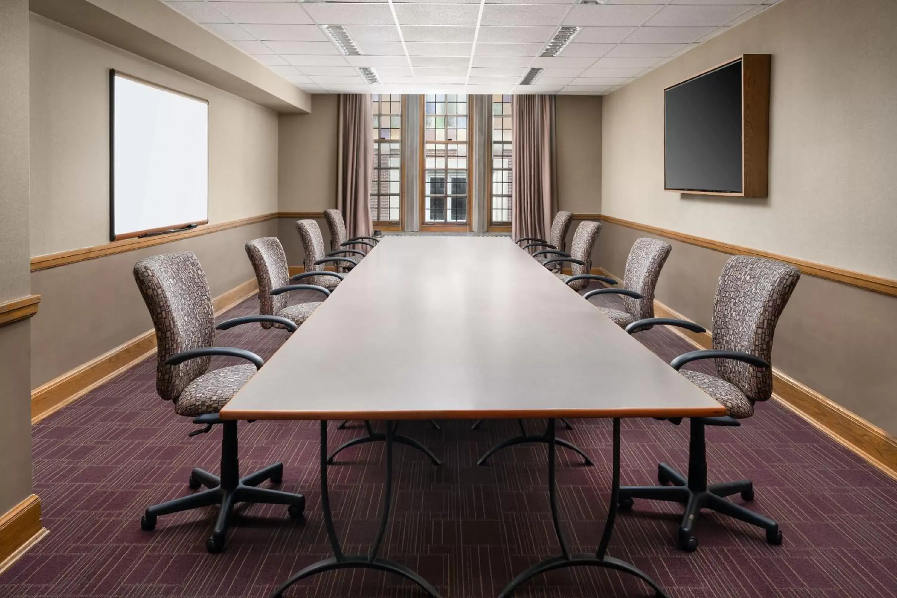 Meeting/conference room in The Union Club Hotel at Purdue University, Autograph Collection