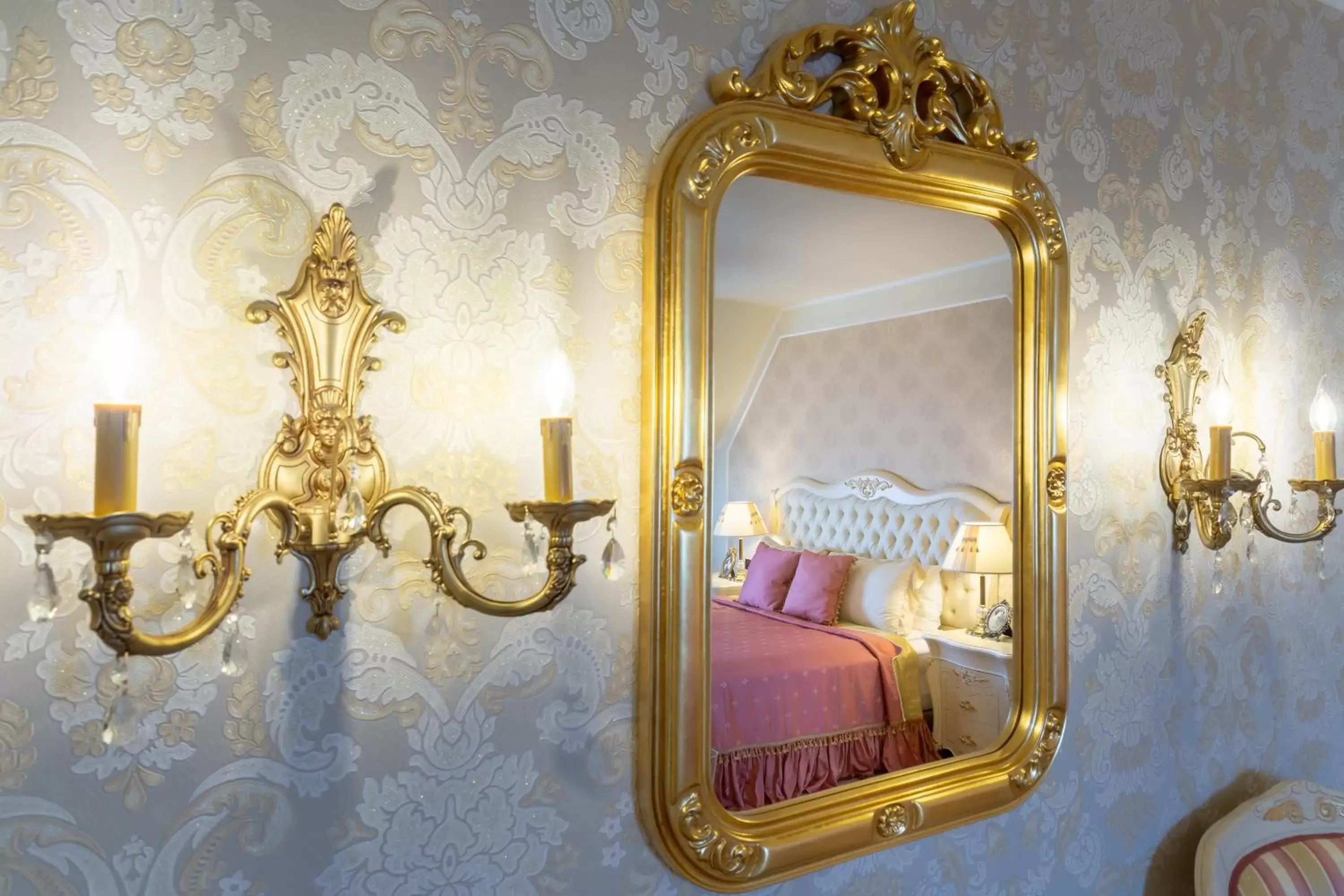 Decorative detail, Bed in Suter Palace Heritage Boutique Hotel Decorative detail, Bed in Suter Palace Heritage Boutique Hotel