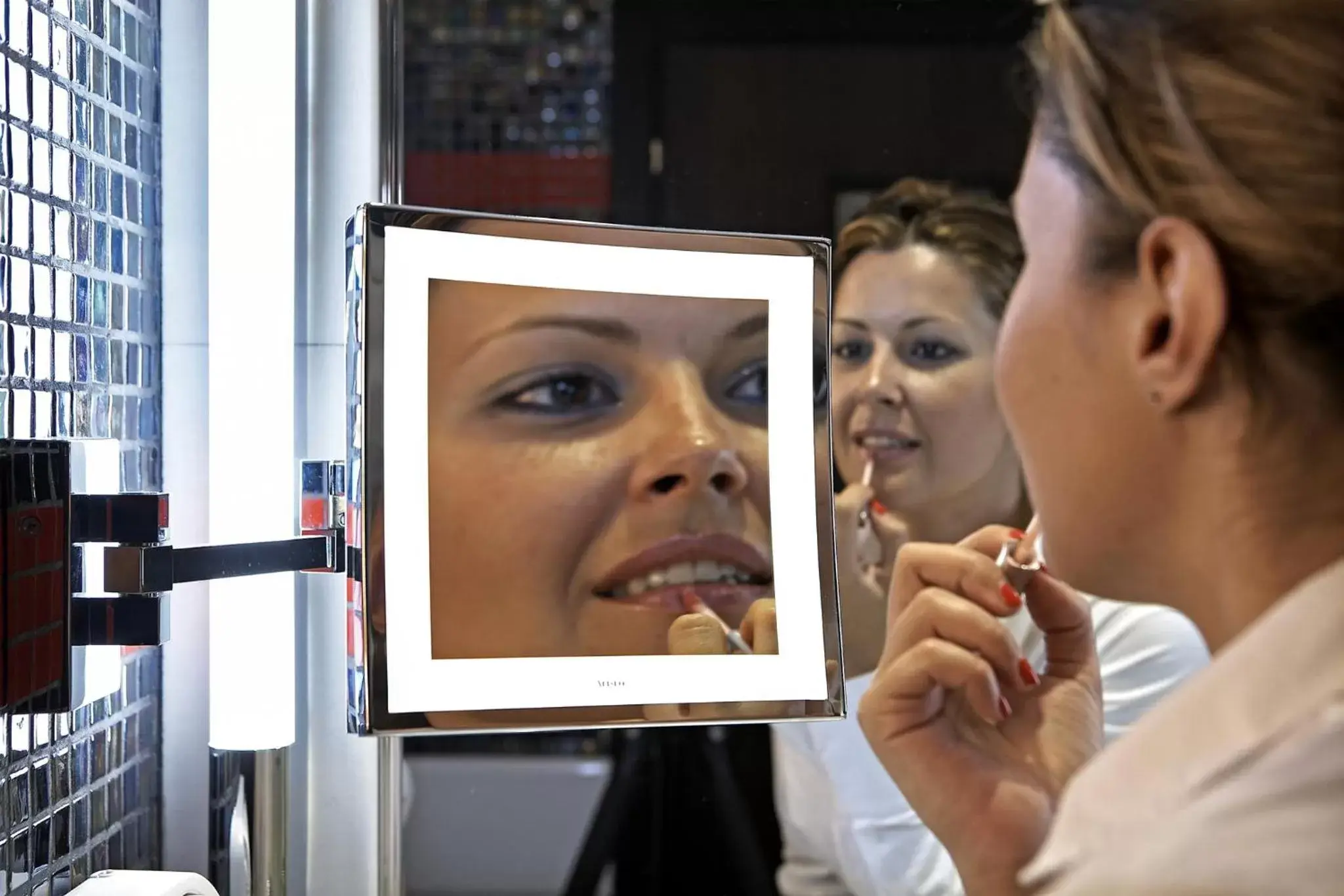 Photo of the whole room in Crowne Plaza Athens City Centre by IHG Photo of the whole room in Crowne Plaza Athens City Centre by IHG