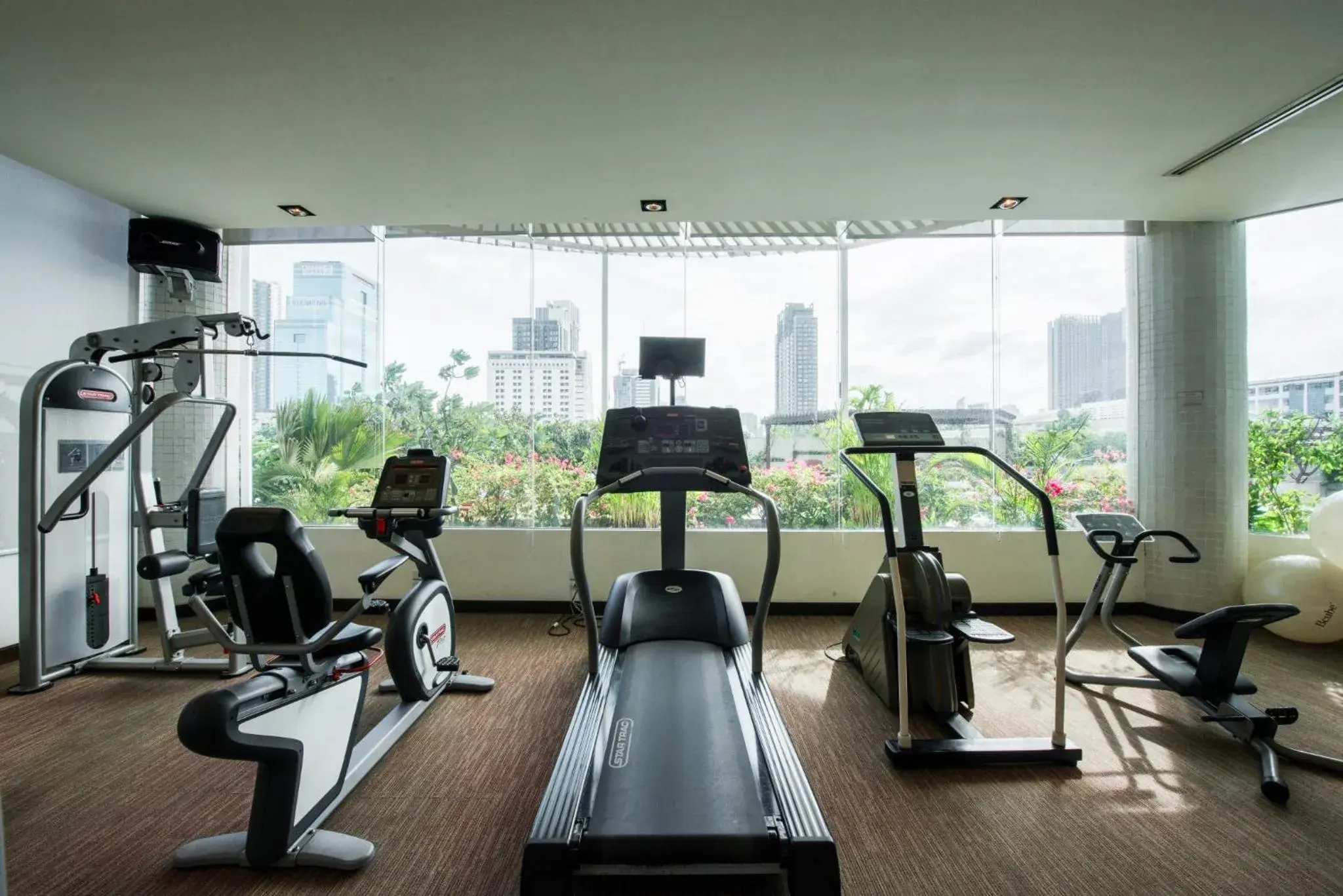 Fitness centre/facilities in Happihaus Hotel Bangkok Fitness centre/facilities in Happihaus Hotel Bangkok