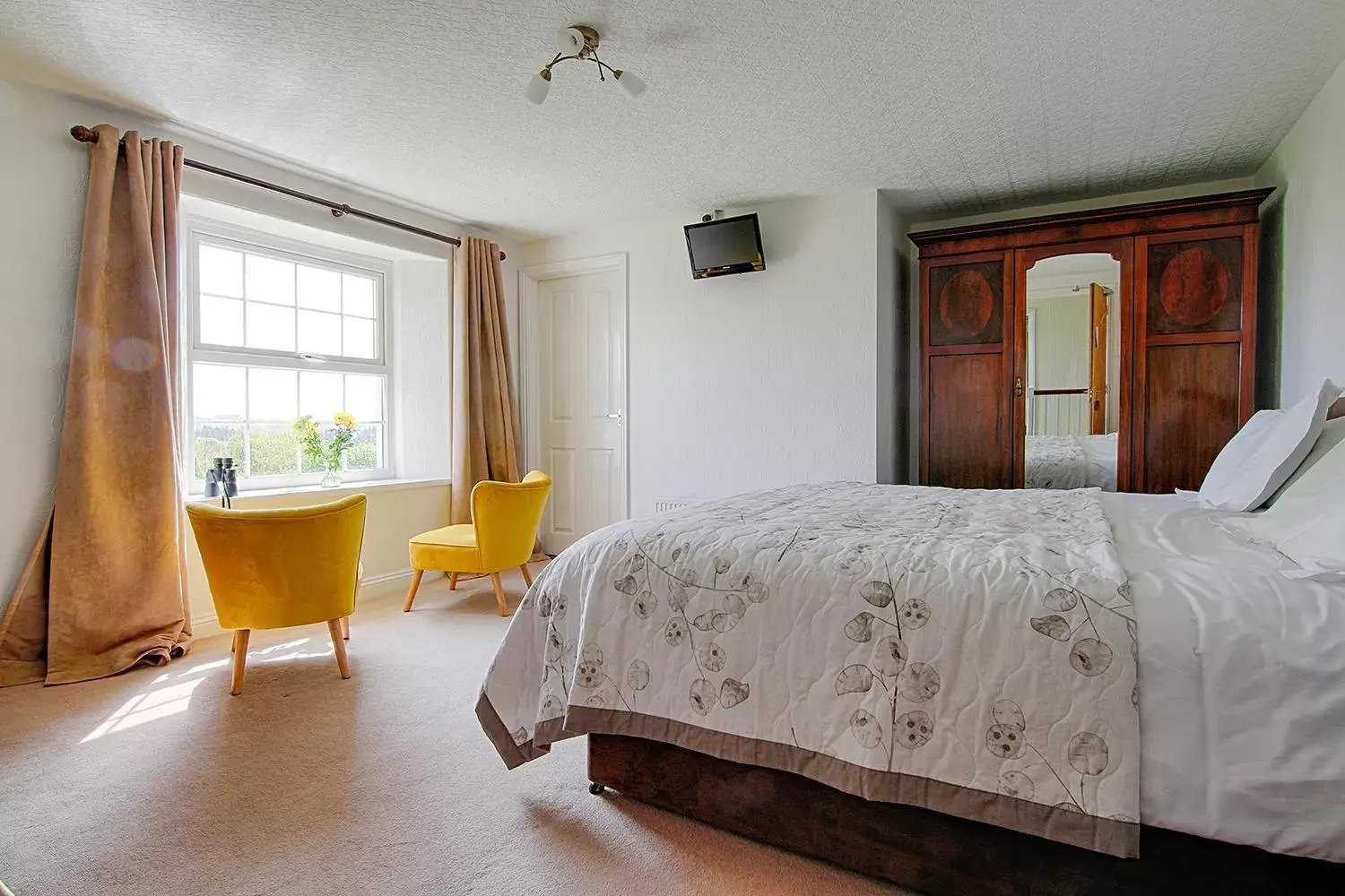 Bedroom, Bed in Leworthy Farmhouse Bed and Breakfast