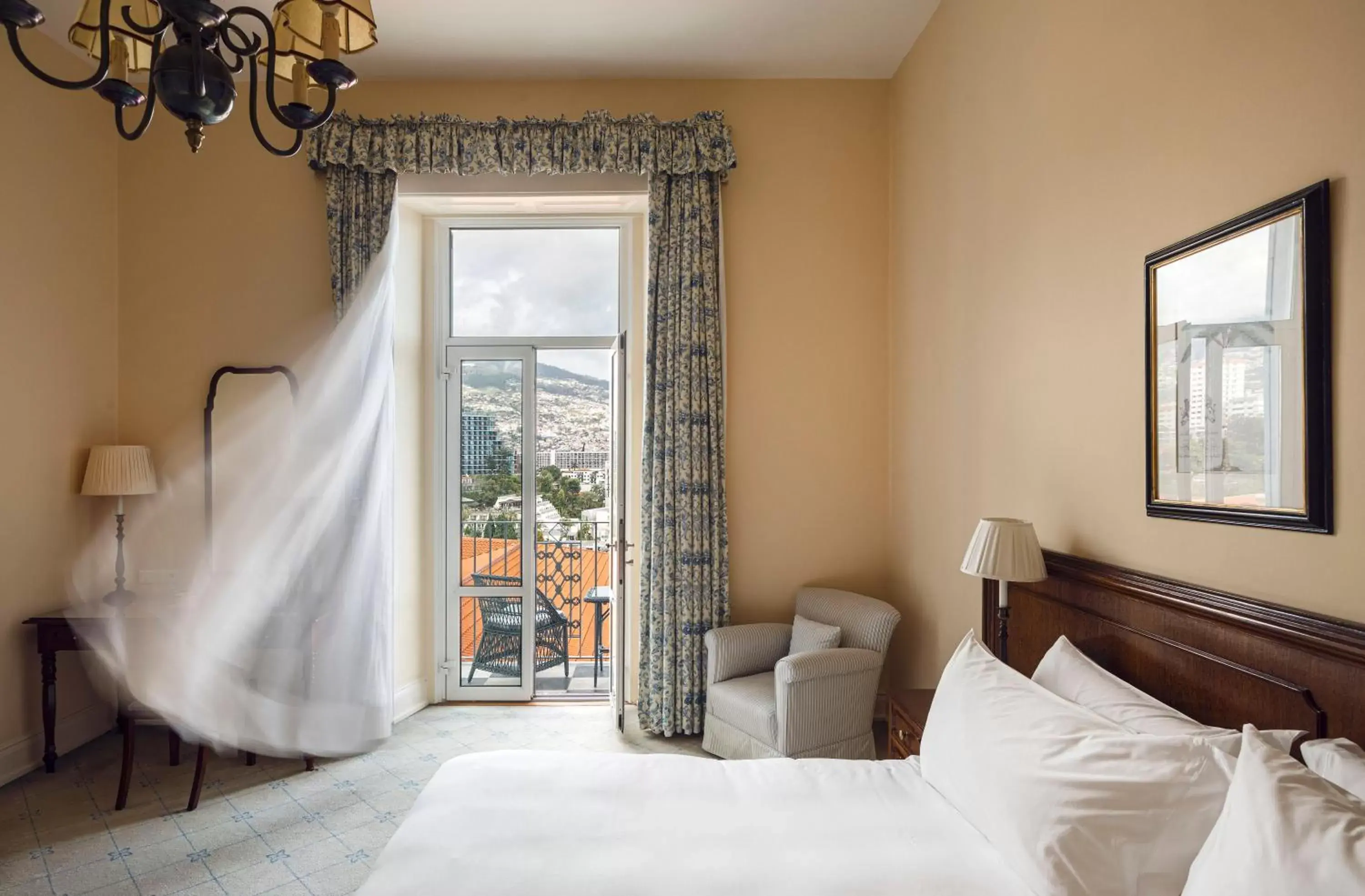 Bedroom, Bed in Reid's Palace, A Belmond Hotel, Madeira