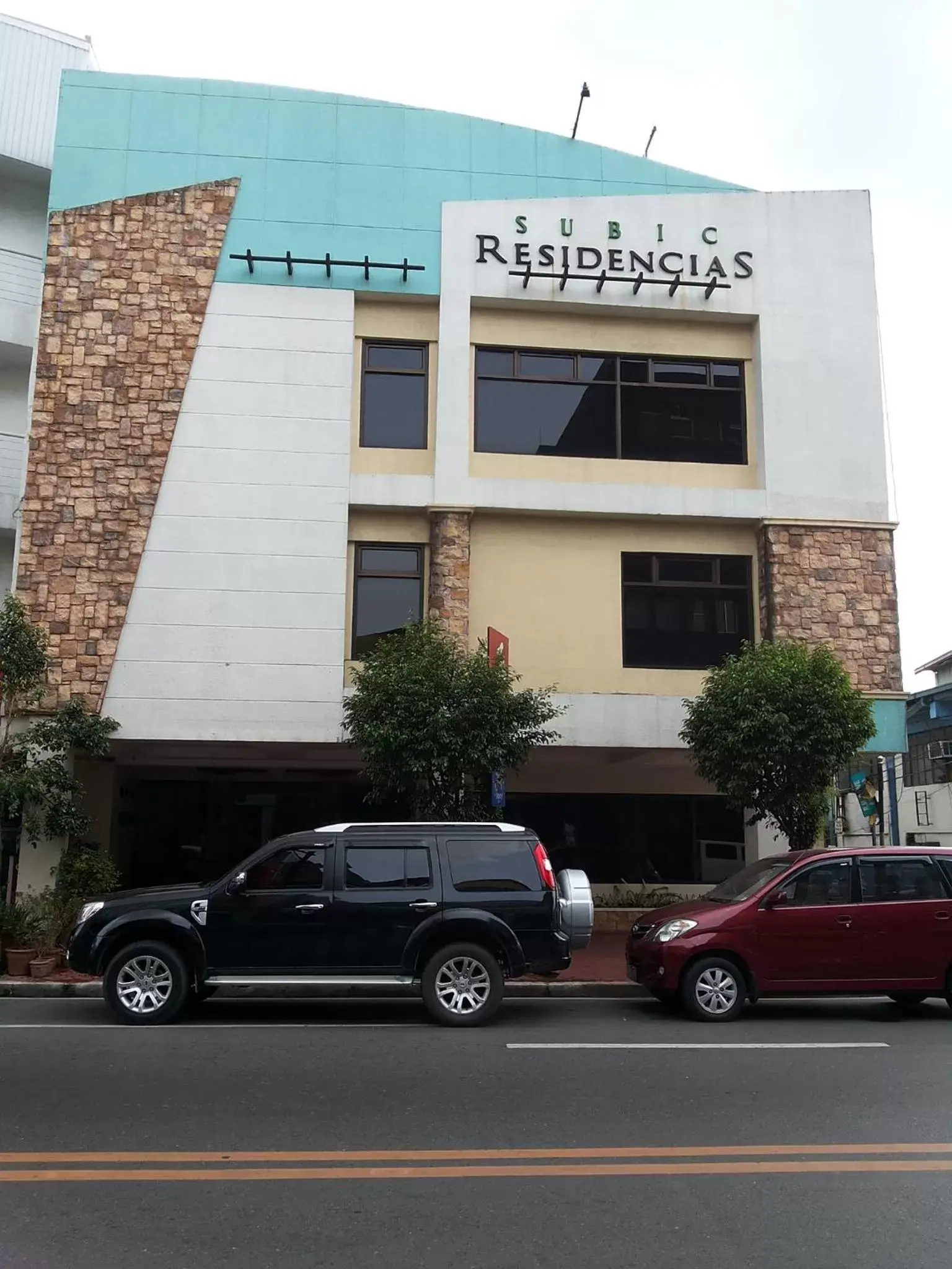 Property building in Subic Residencias