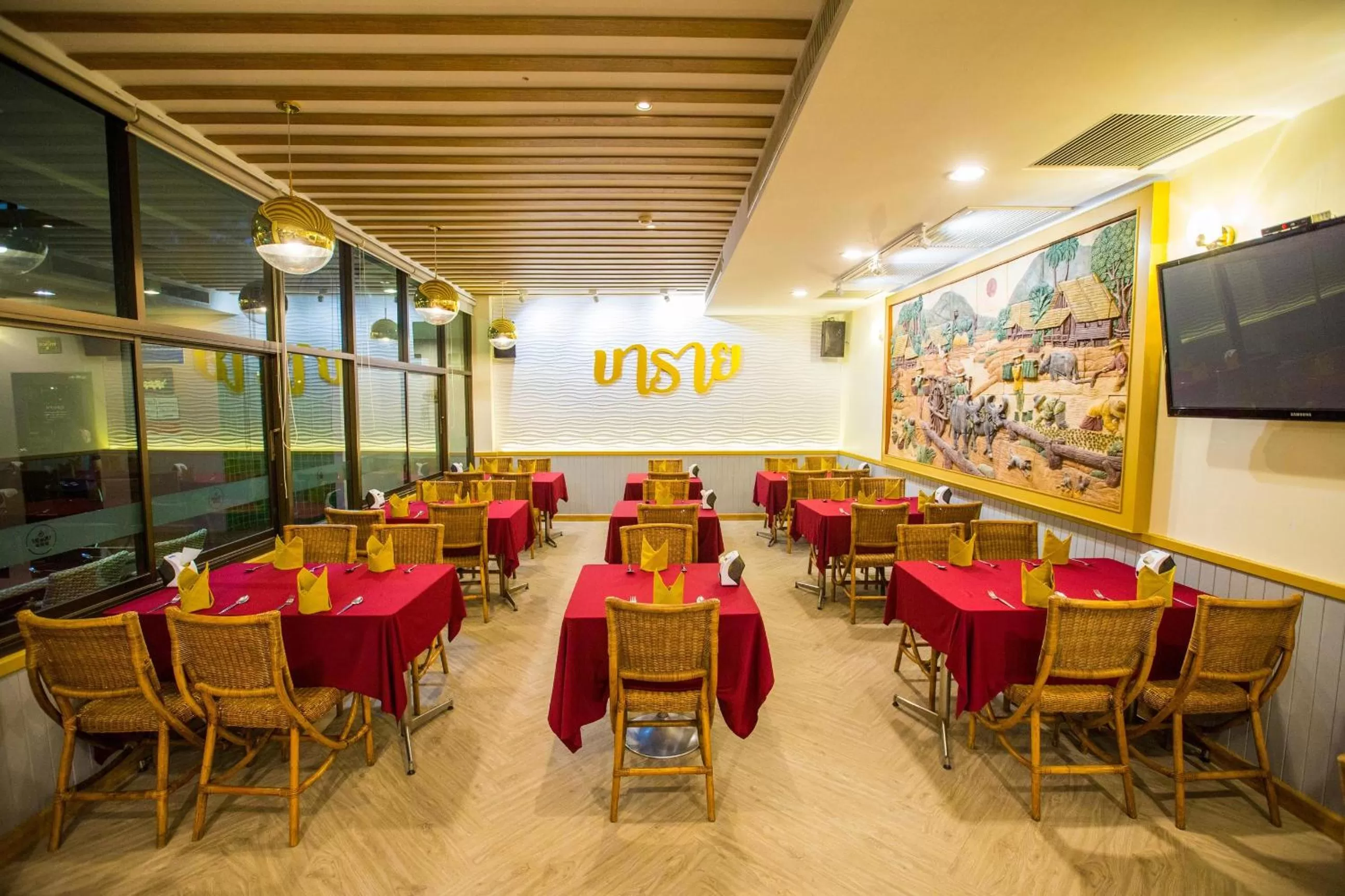 Restaurant/places to eat in Phanomrungpuri Hotel Buriram