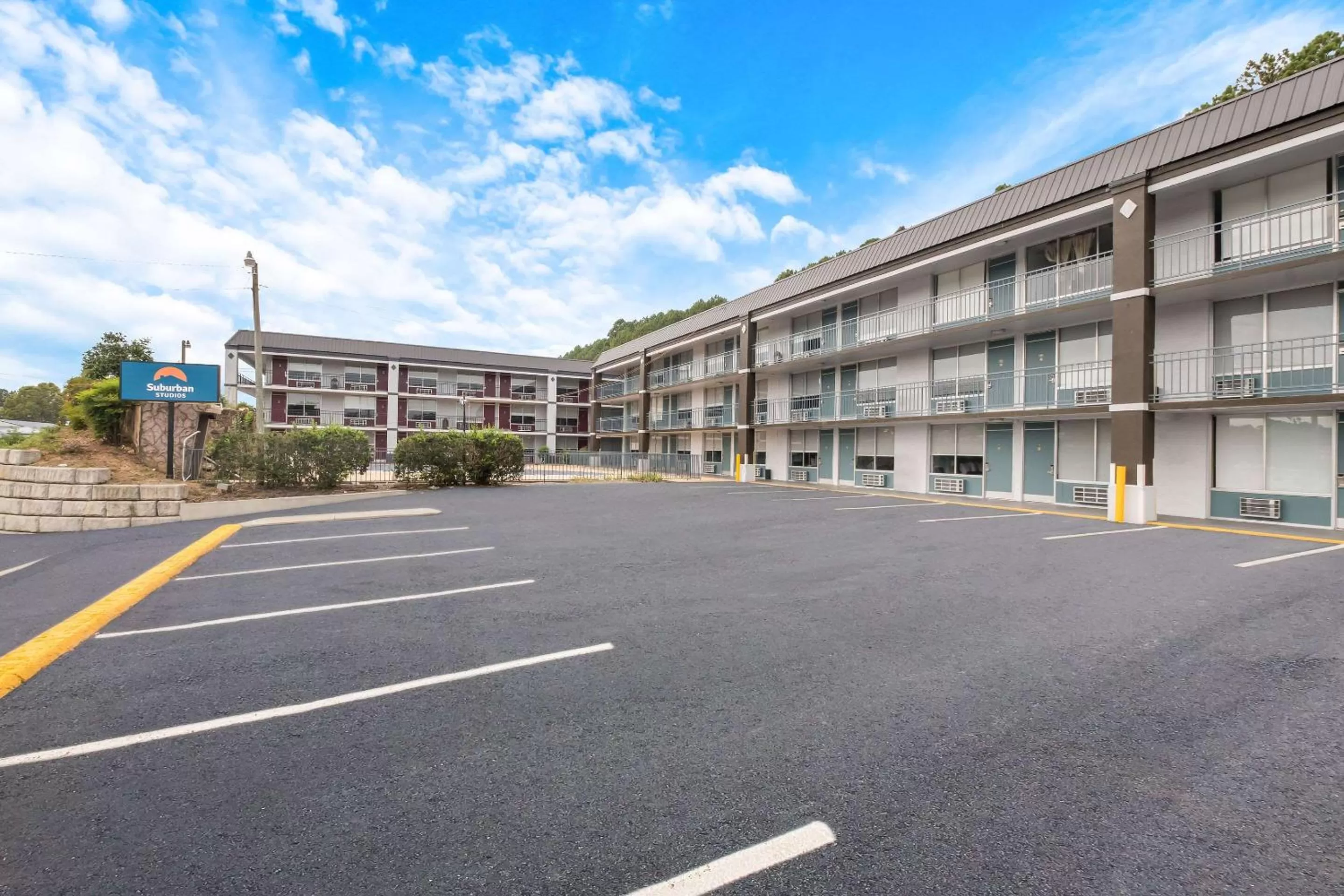 Property building in Rodeway Inn Cleveland TN I-75