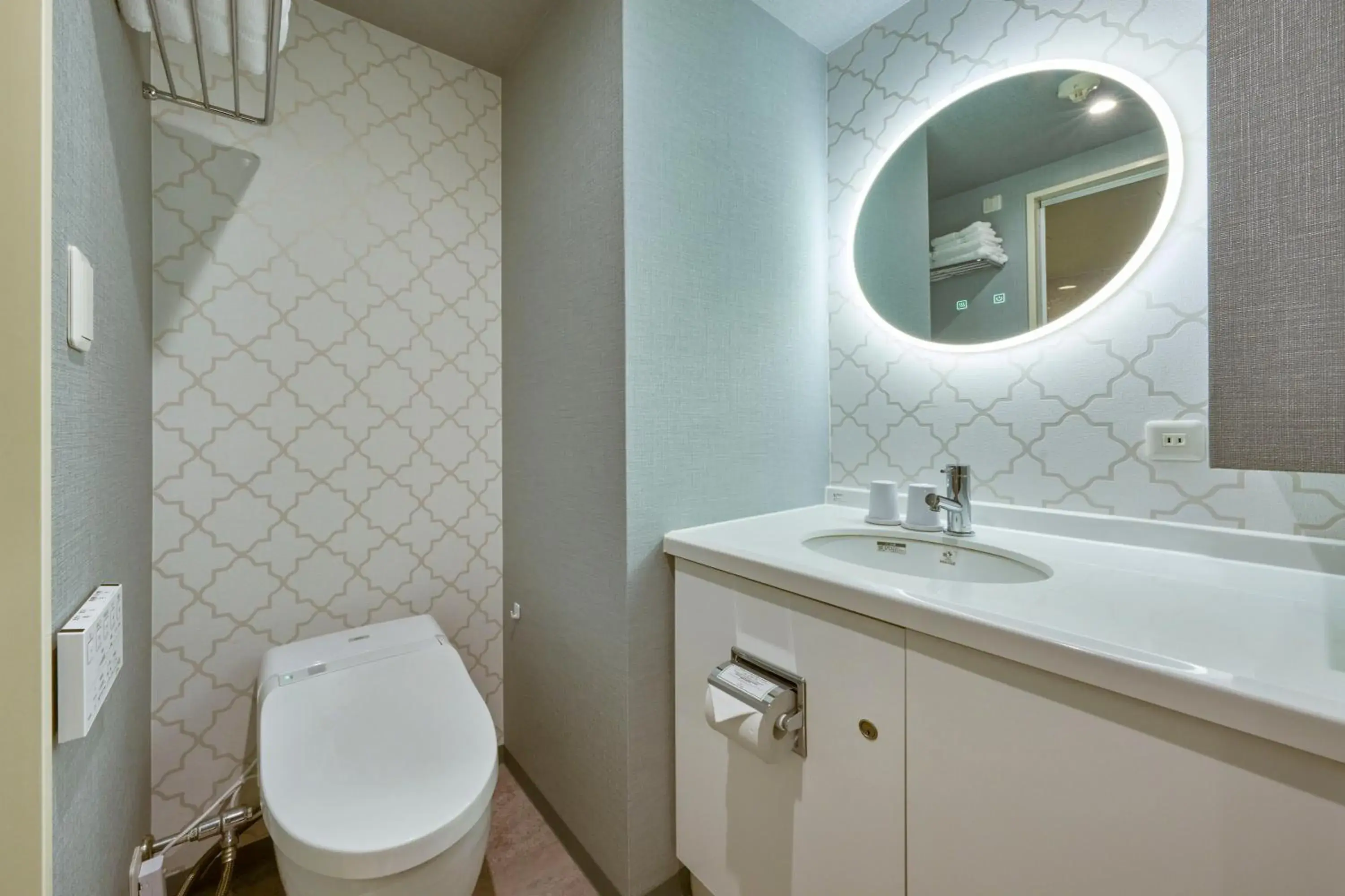 Toilet, Bathroom in Hotel Villa Fontaine Tokyo-Shinjuku