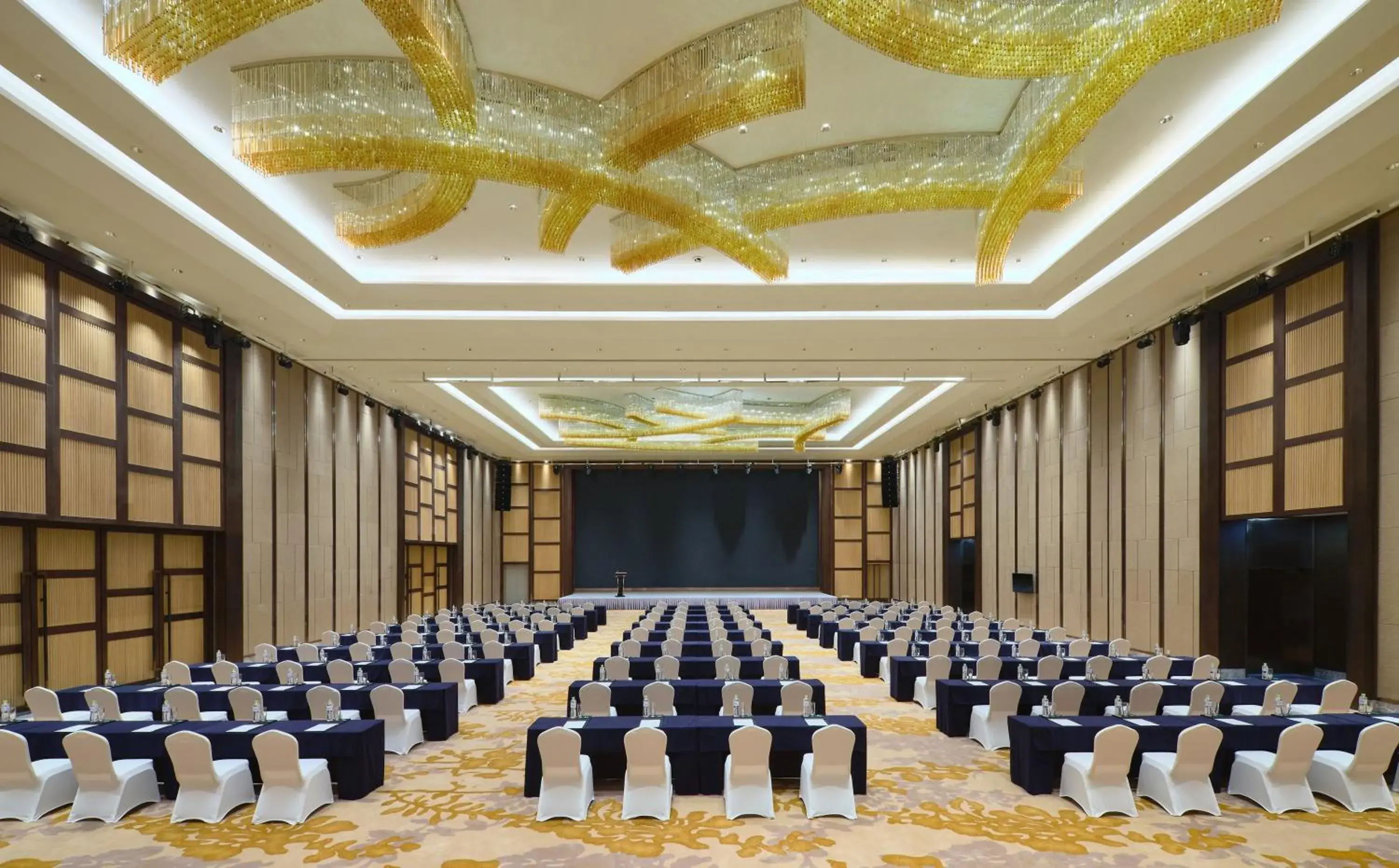 Banquet/Function facilities in Crowne Plaza Nanning City Center, an IHG Hotel