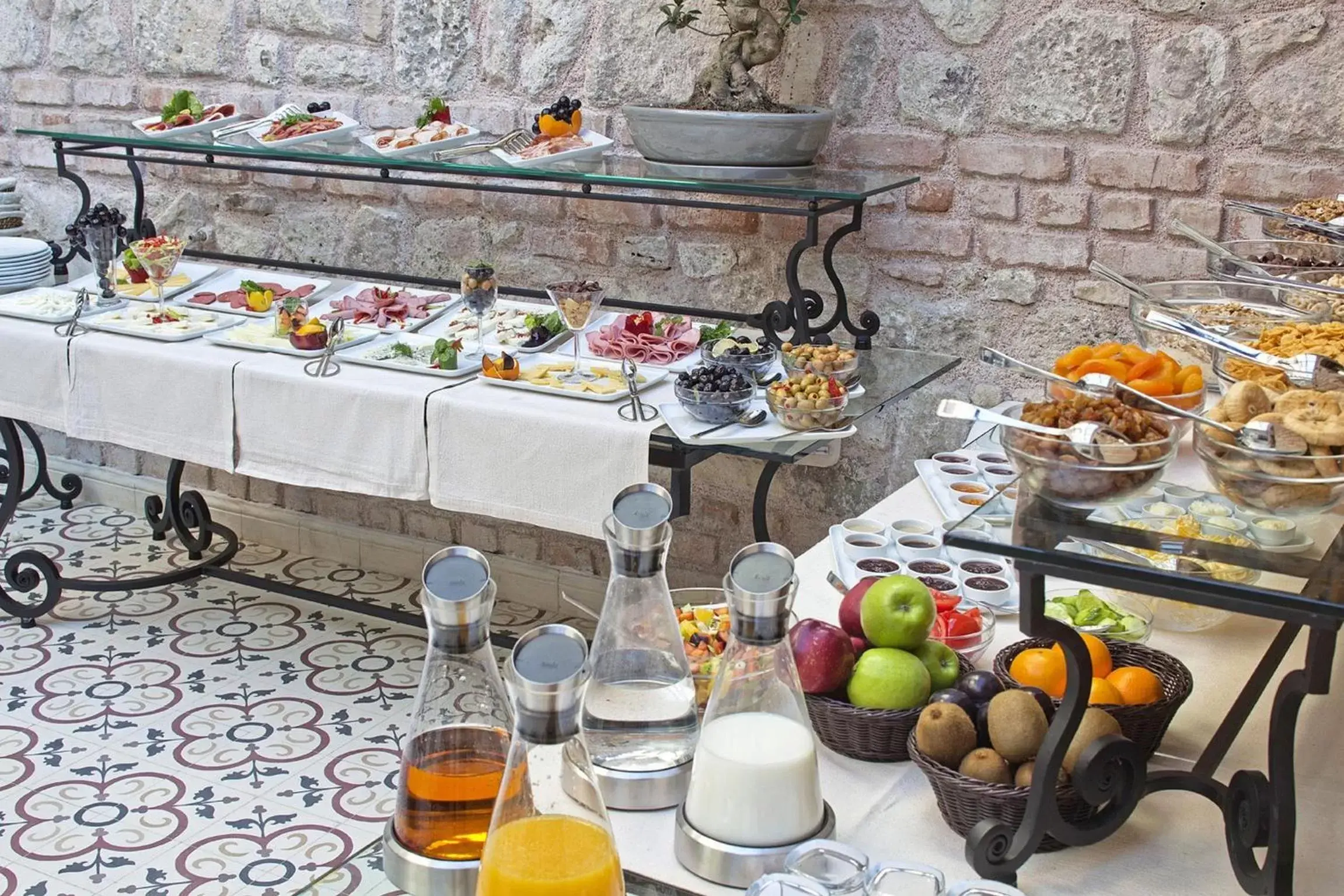 Restaurant/places to eat, Food in Celine Hotel - Ottoman Mansion