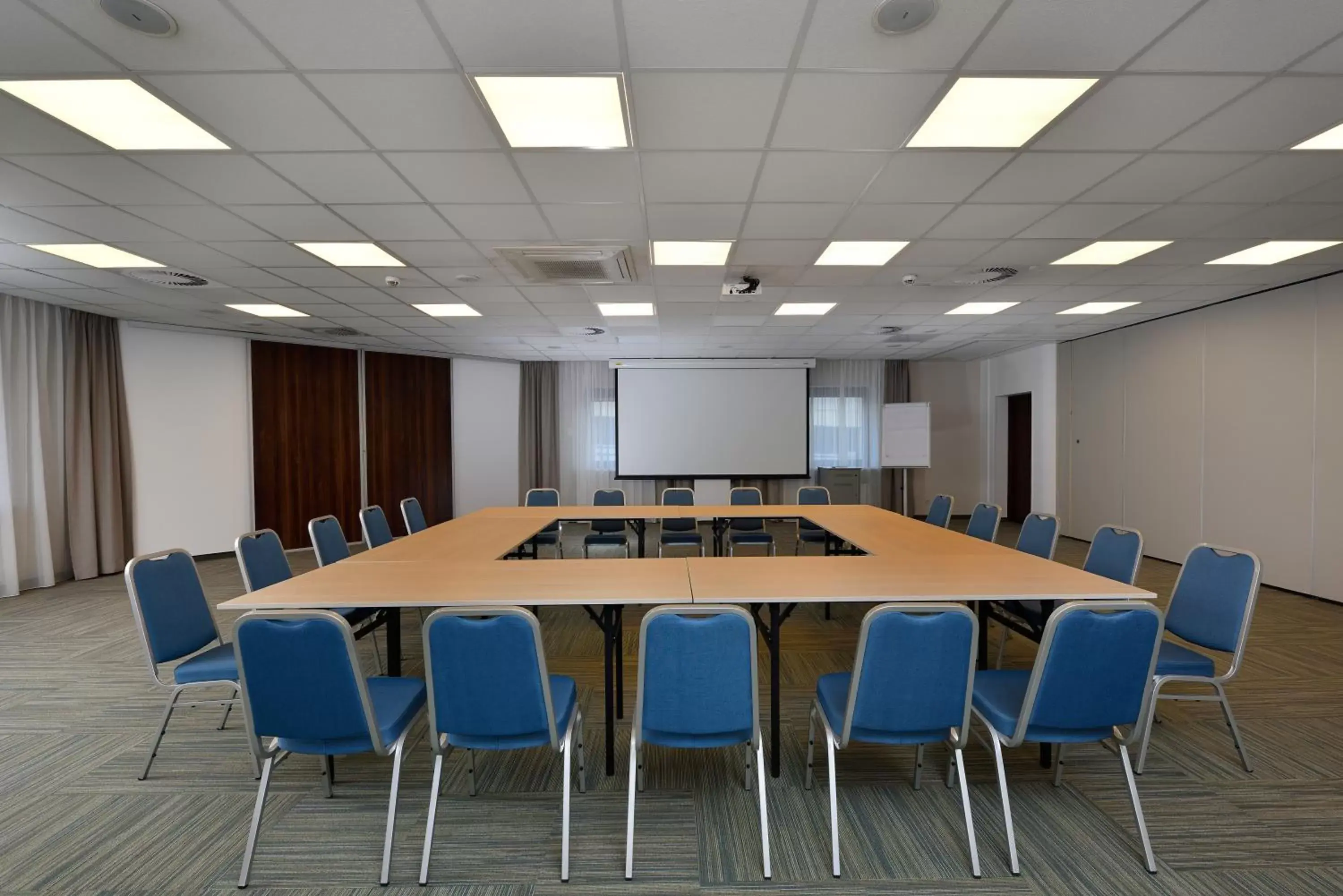 Meeting/conference room in City Hotel