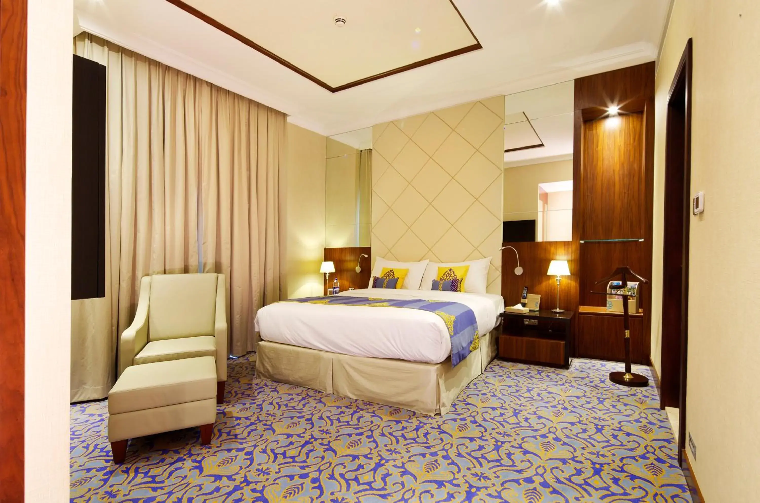 Bedroom, Bed in Raviz Center Point Hotel Bedroom, Bed in Raviz Center Point Hotel