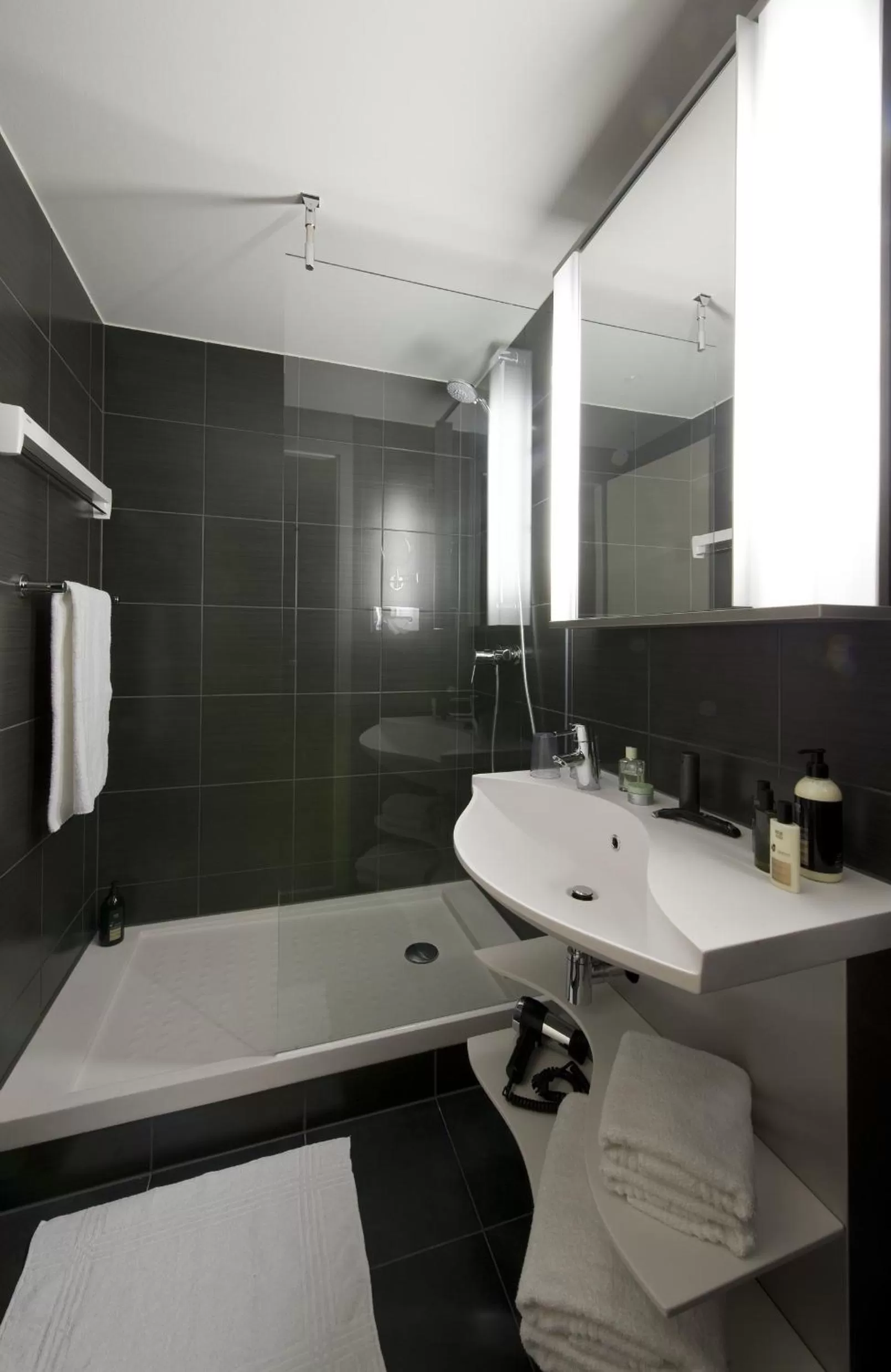 Shower in Aparthotel Adagio Vienna City